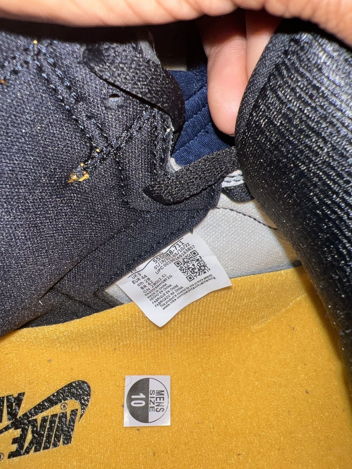 Jordan Brand × Nike Air Jordan Retro High Og ‘Yellow Toe’ Size US 10 / EU 43 - 6 Thumbnail