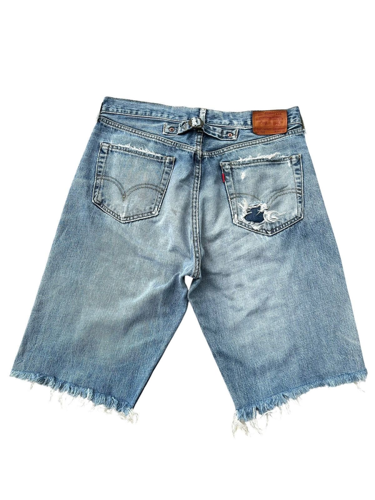 Levi's Vintage Levis Big E Selvedge Buckle Back Distressed Denim Size US 33 - 16 Thumbnail