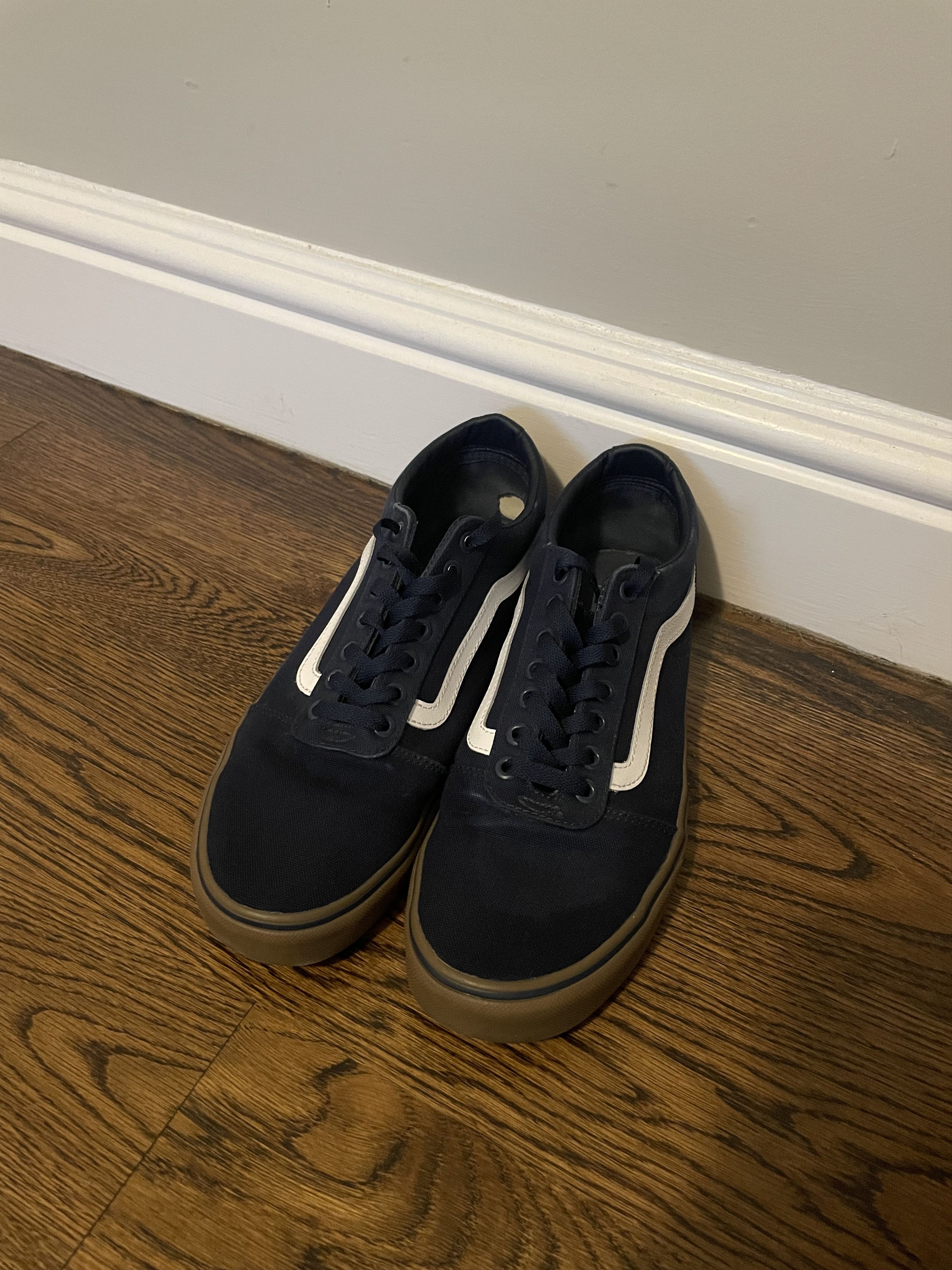 Vans Vans Skate Shoes – Size 10.5 – Classic Style – Light Wear Size US 10.5 / EU 43-44 - 7 Thumbnail