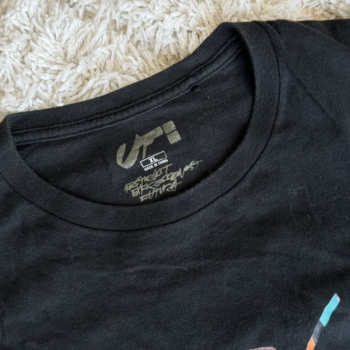 Futura × Uniqlo Size XL (fits like an M) Futura x Uniqlo T-Shirt Japanese Size US XL / EU 56 / 4 - 2 Thumbnail