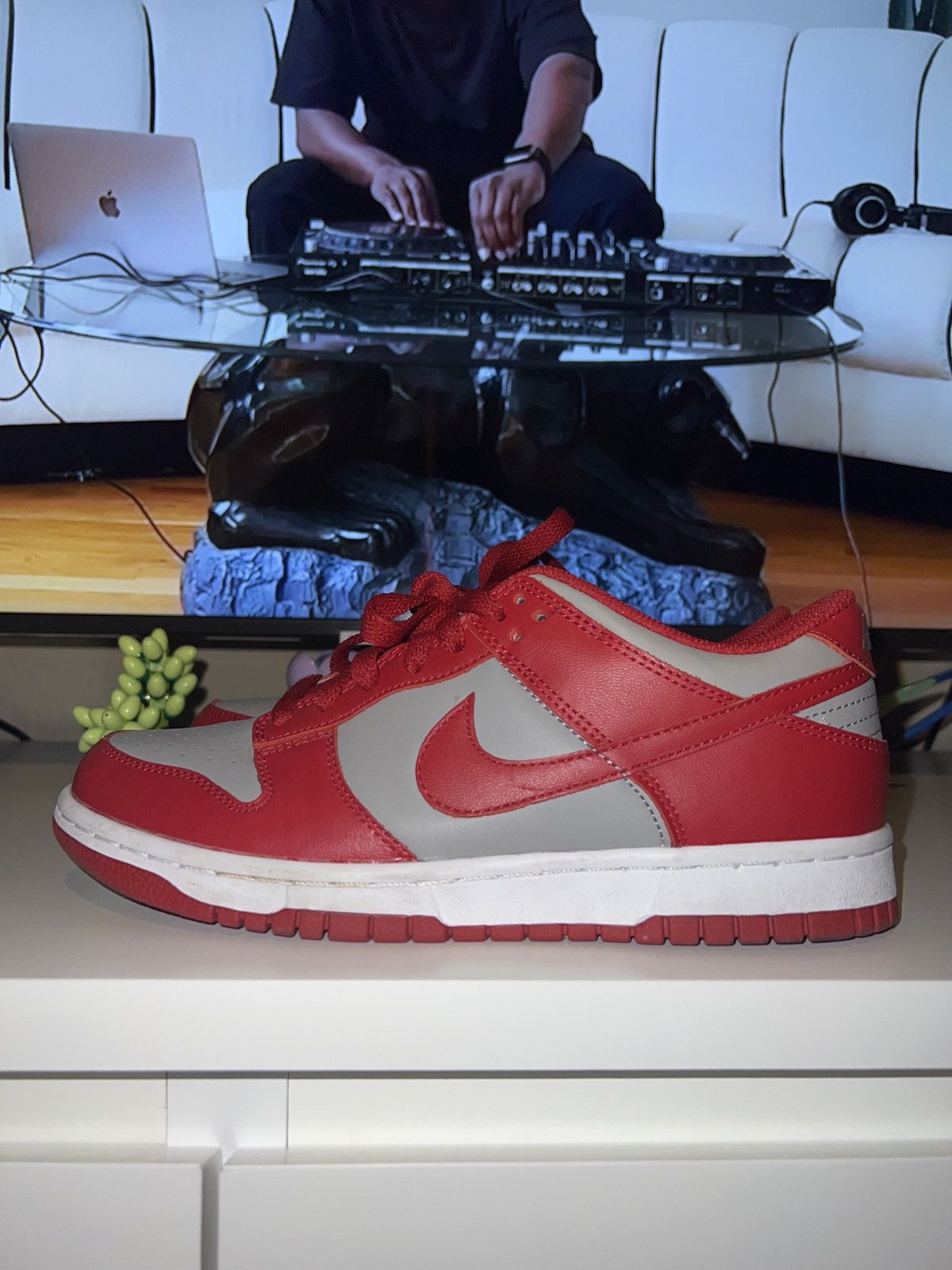 Nike UNLV Dunk lows Size US 6 / EU 39 - 5 Thumbnail