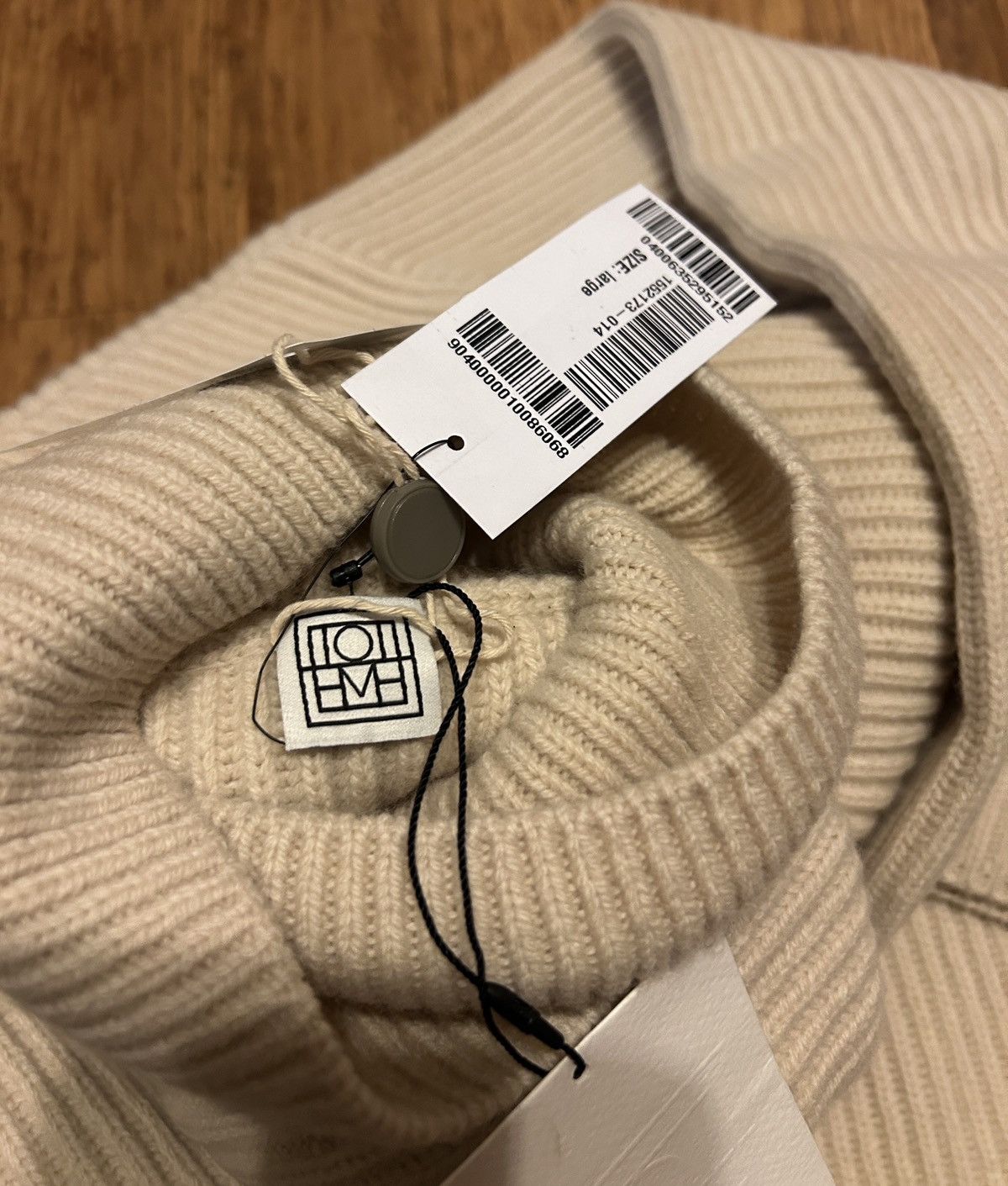 Toteme TOTEME Oversized ribbed 100% wool turtleneck sweater size L Size L / US 10 / IT 46 - 5 Thumbnail
