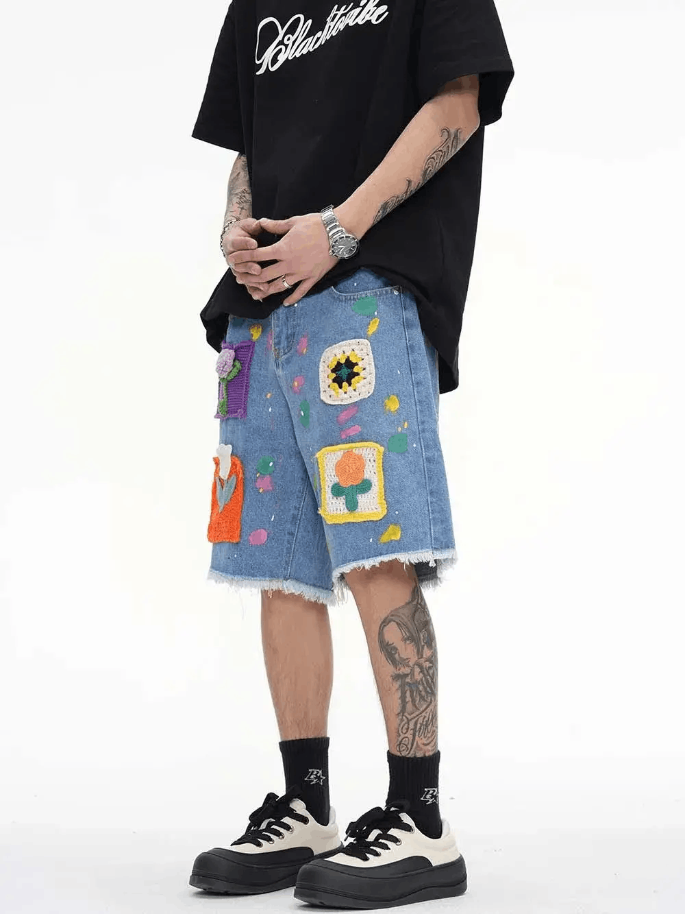 Graffiti style denim shorts baggy in vibe style cargo y2k