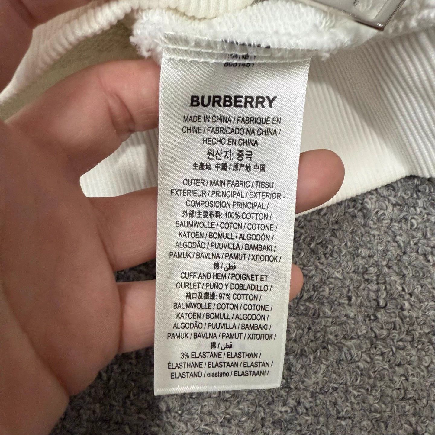 Burberry Burberry white zodiac zip-up jacket XS 99 new Size XS / US 0-2 / IT 36-38 - 4 Thumbnail