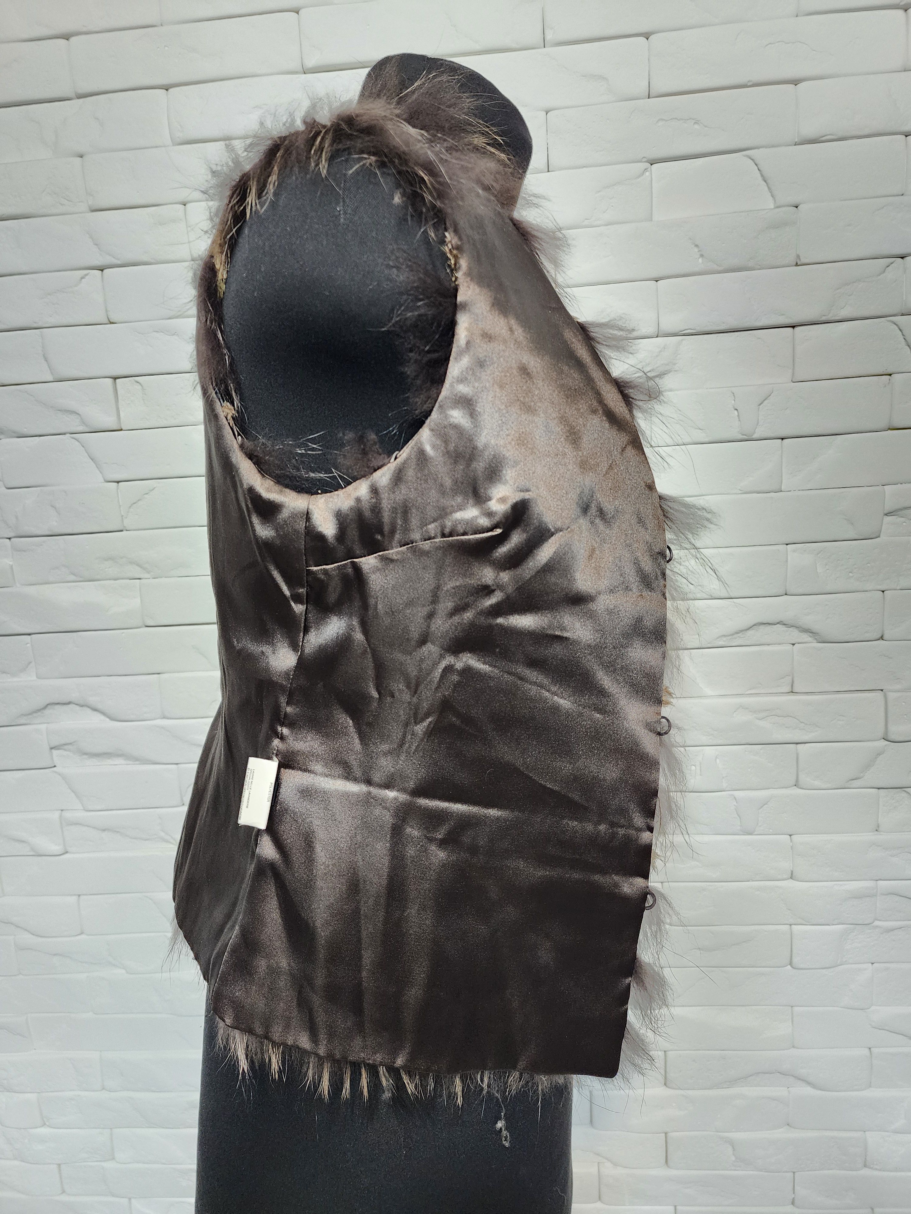 Designer Women's vest made of genuine fluffy fur and feathers. Size M / US 6-8 / IT 42-44 - 9 Thumbnail