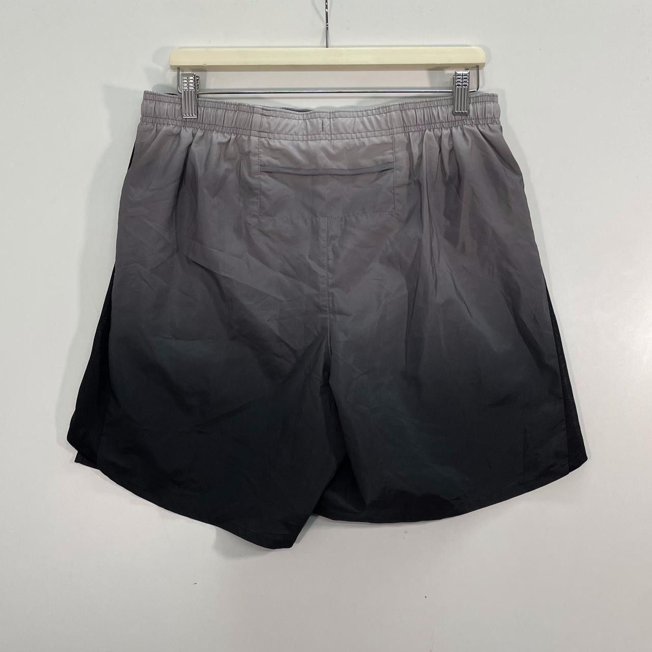 Nike Nike Gradient Gym Shorts Size US 34 / EU 50 - 3 Thumbnail