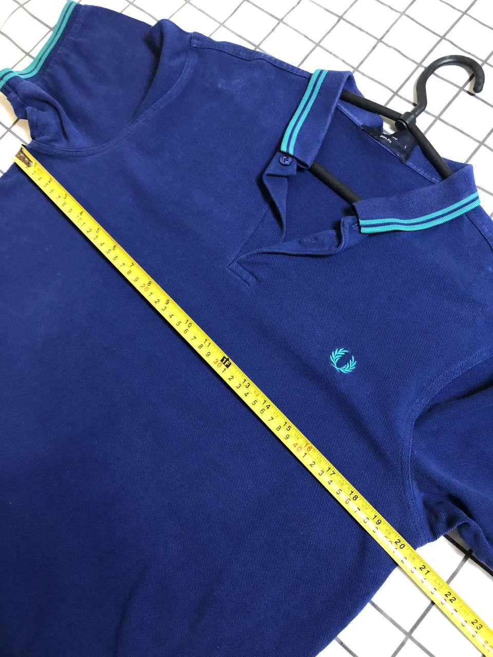 Fred Perry Fred Perry Men Blue Short Sleeves Polo Shirt Size US L / EU 52-54 / 3 - 6 Thumbnail