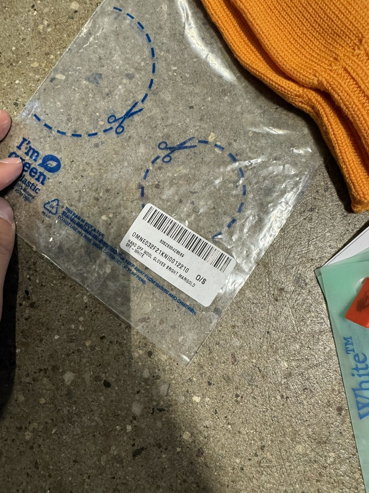 Off-White Off-White Embroidery Gloves NEW 350$ Size ONE SIZE - 4 Thumbnail