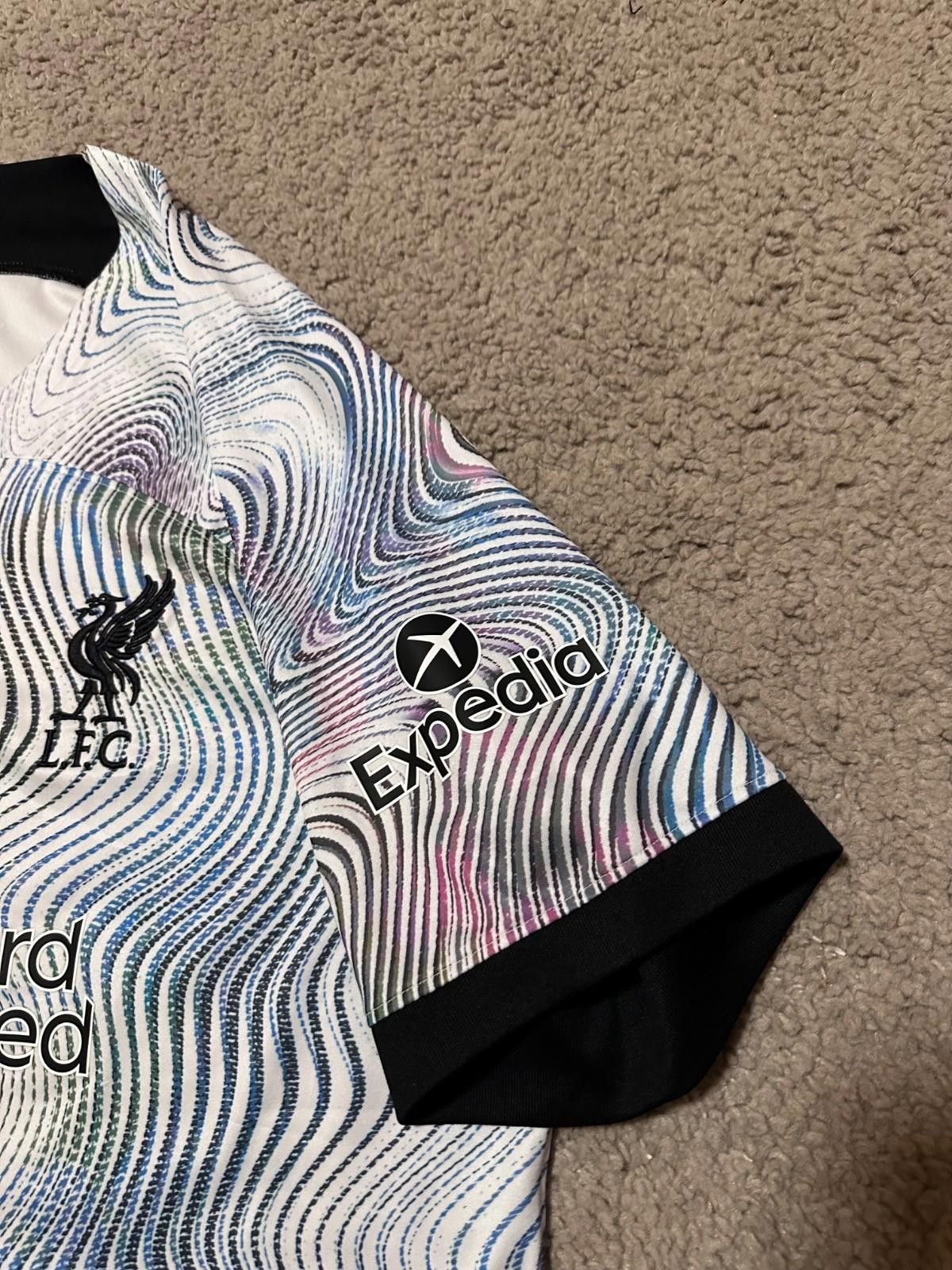 Nike Nike Liverpool 2022/2023 Away Football Soccer Jersey Shirt Size US XL / EU 56 / 4 - 5 Thumbnail