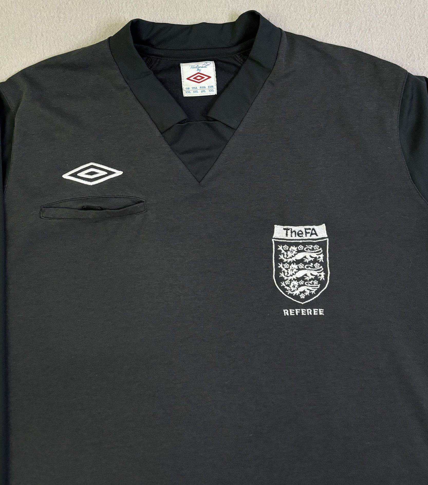 Umbro England Umbro Referee Jersey Size XXL Size US XXL / EU 58 / 5 - 7 Thumbnail