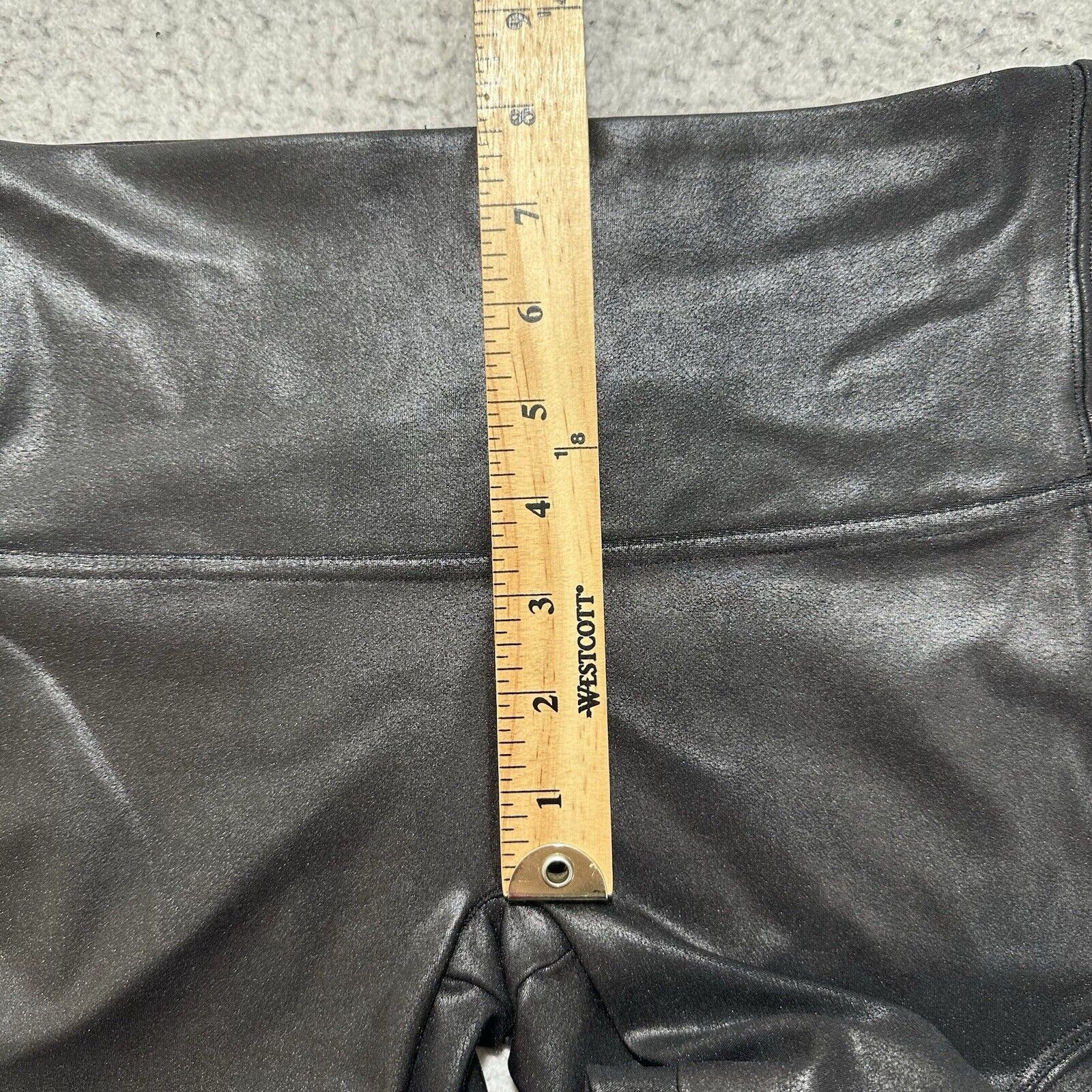 Spanx SPANX Medium Faux Leather High Waisted Moto Leggings Black Size 30" / US 8 / IT 44 - 10 Thumbnail