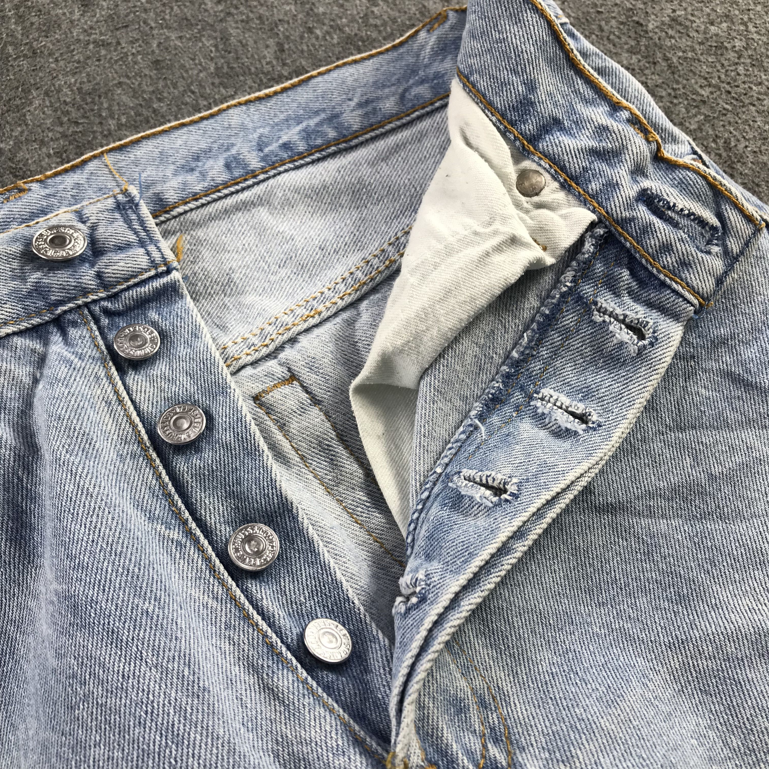 Levi's Vintage 90's Levis 501 Jeans Faded Blue Short Pants KJ3452 Size US 31 - 7 Thumbnail