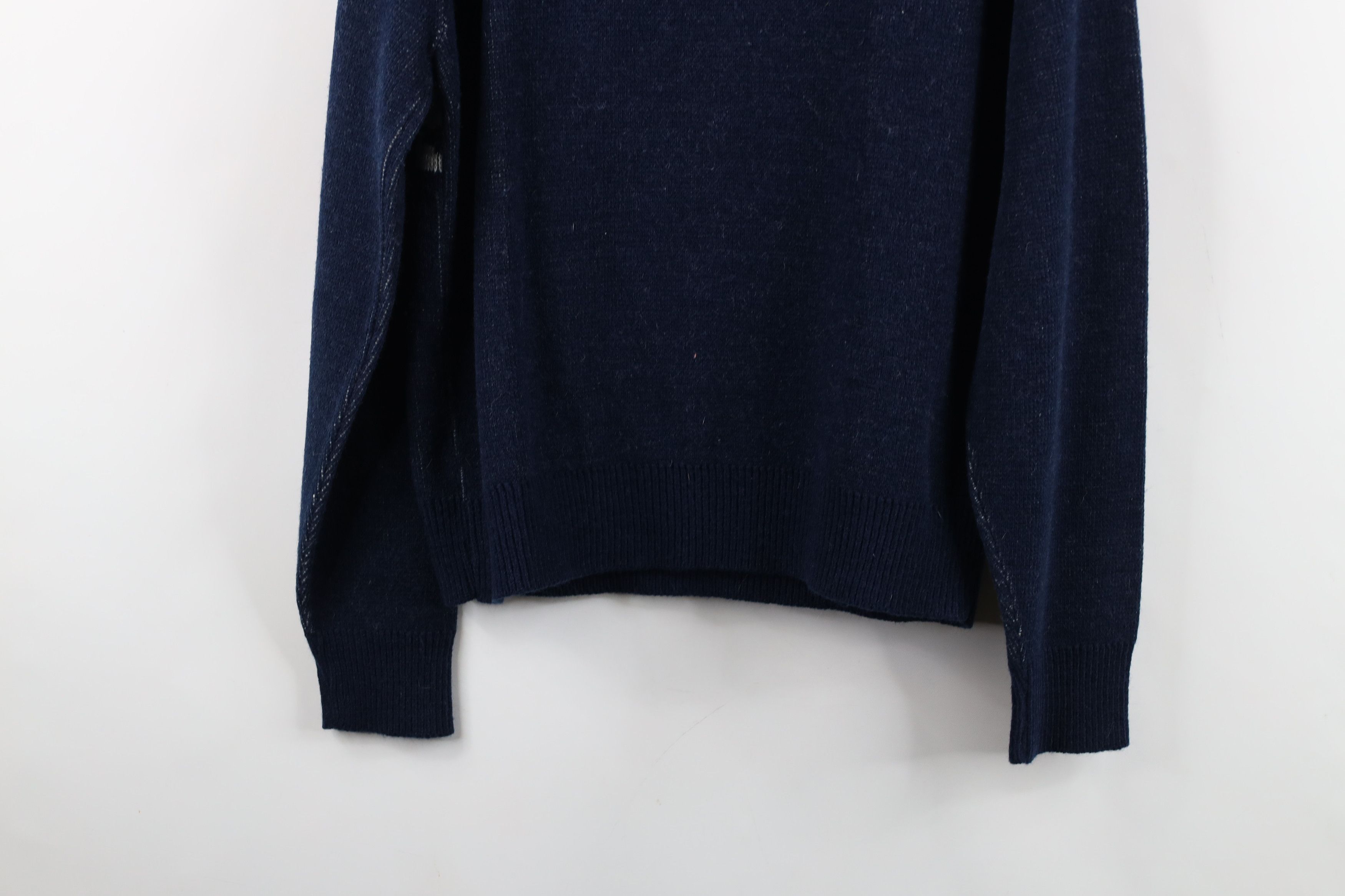 Vintage Vintage 70s Blend Knit Polar Bear All Over Print Sweater USA Size M / US 6-8 / IT 42-44 - 15 Thumbnail