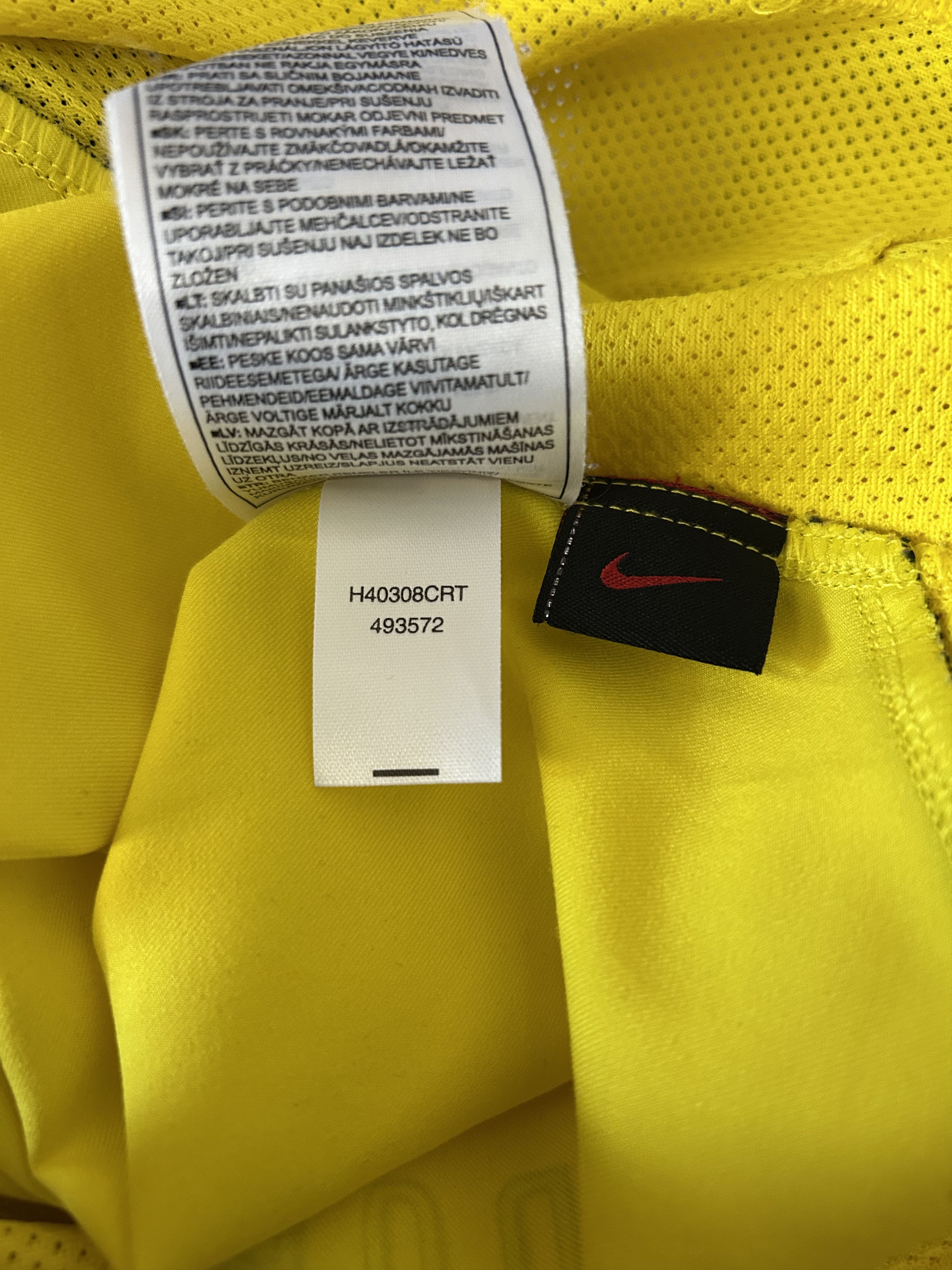 Nike Vintage BORUSSIA DORTMUND - 2004/2005 Nike 152/158 - UNIQUE Size US XXS / EU 40 - 7 Thumbnail