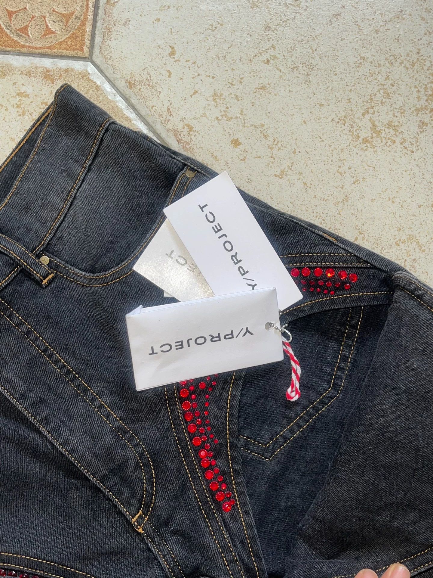 Y/Project Y/Project Red Crystal Distressed Cutout Tapered Jeans 26 Size 26" / US 2 / IT 38 - 6 Thumbnail