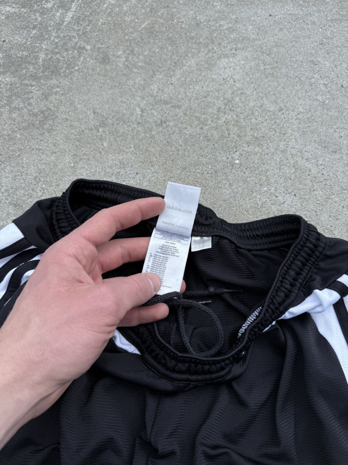 Adidas Vintage Adidas y2k streetwear track oversized shorts Size US 32 / EU 48 - 10 Thumbnail