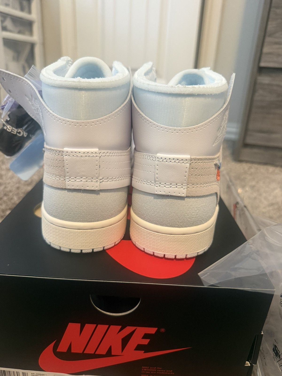 Virgil Abloh Jordan 1 Retro High Virgil Abloh Archive Alaska Size US 9 / EU 42 - 6 Thumbnail