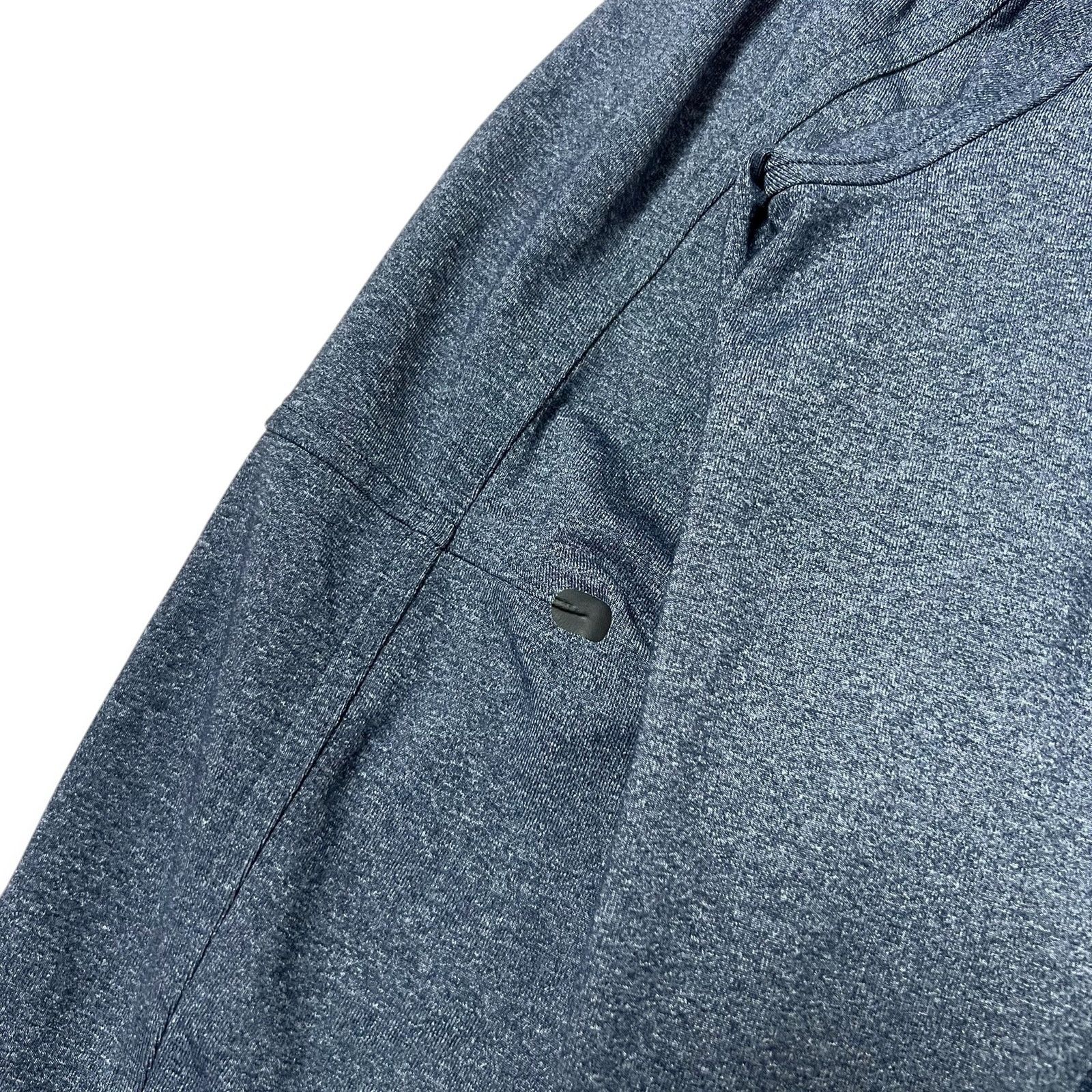 Lululemon Lululemon Trainer Jacket MENS L Blue Sweatshirt EUC Size US L / EU 52-54 / 3 - 12 Thumbnail