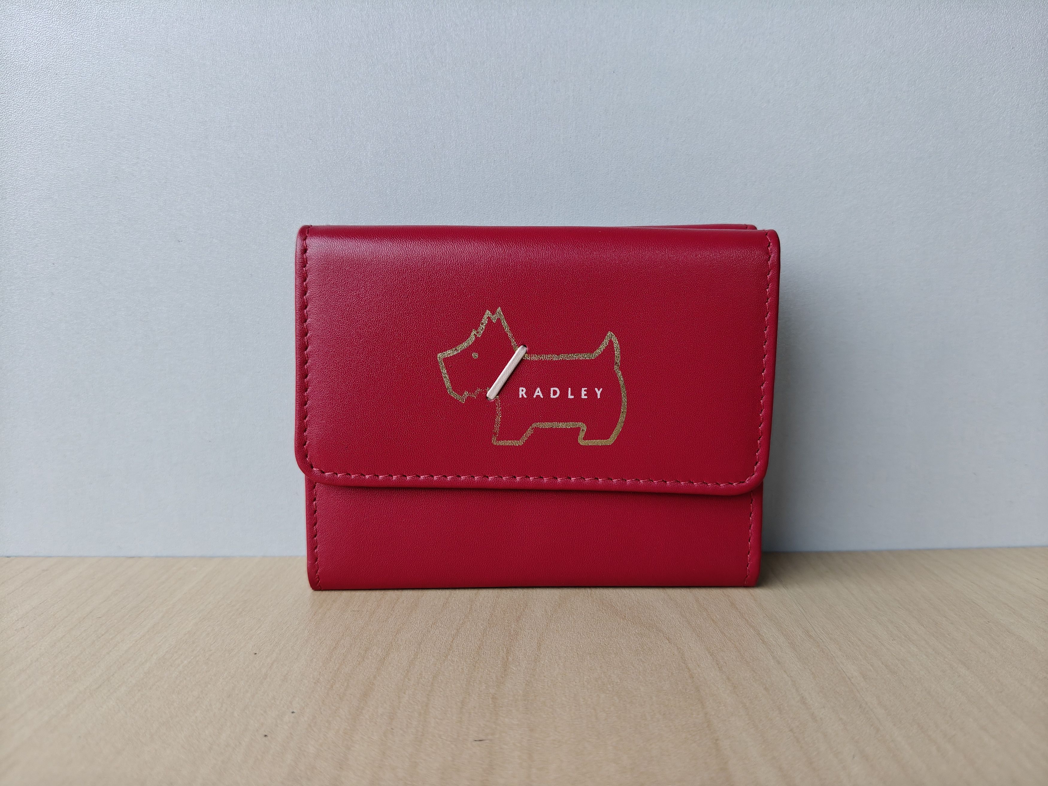 Other Radley London Heritage logo Wallet Free Shipping T/7012 Size ONE SIZE - 1 Thumbnail