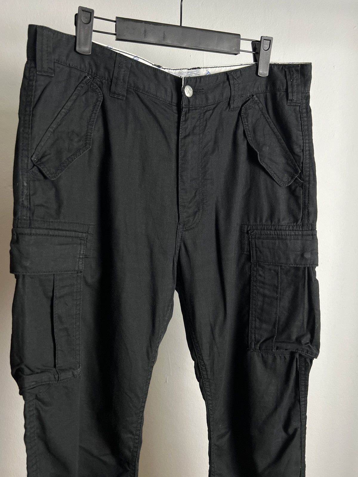 WARDROBE.NYC × White Mountaineering SS12 Wadrobe x White Mountaineering 6 Pocket Cargo Pants Size US 33 - 2 Thumbnail