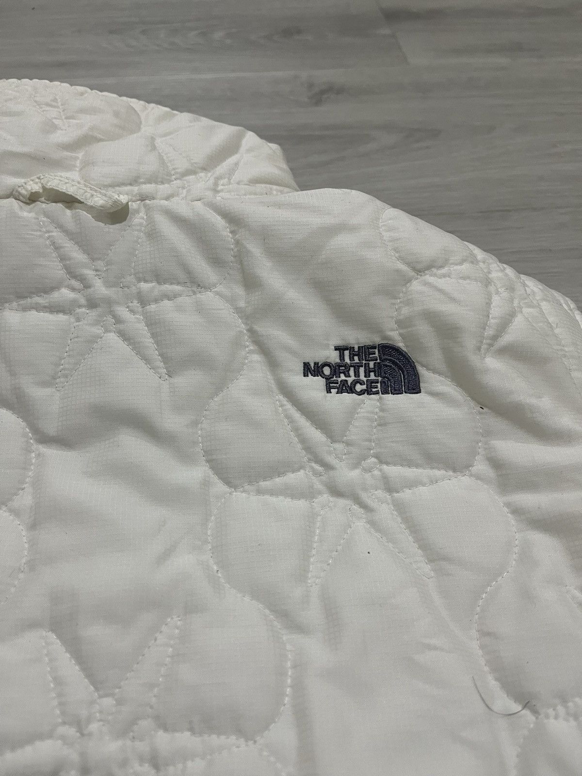 The North Face North Face White Puffer Vest Size M / US 6-8 / IT 42-44 - 4 Thumbnail