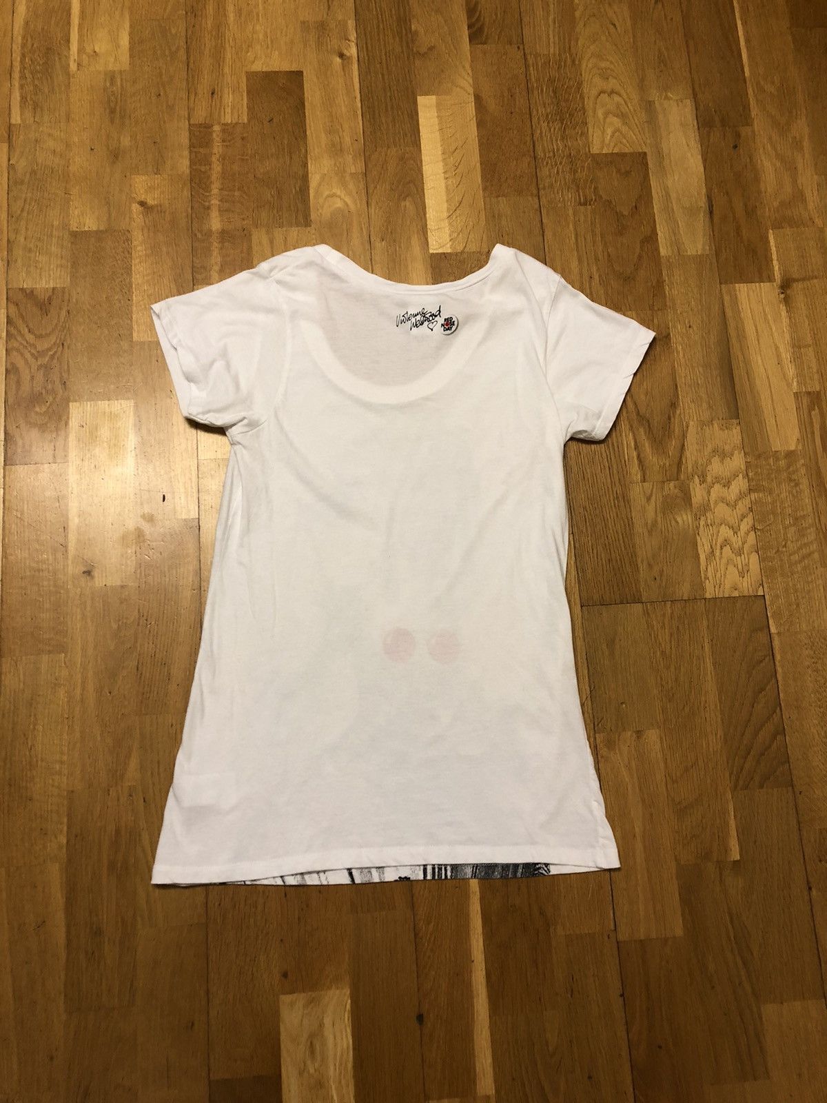 Other COMIC RELIEF X VIVIENNE WESTWOOD RARE QUALITY TEE SHIRT Size M / US 6-8 / IT 42-44 - 6 Thumbnail
