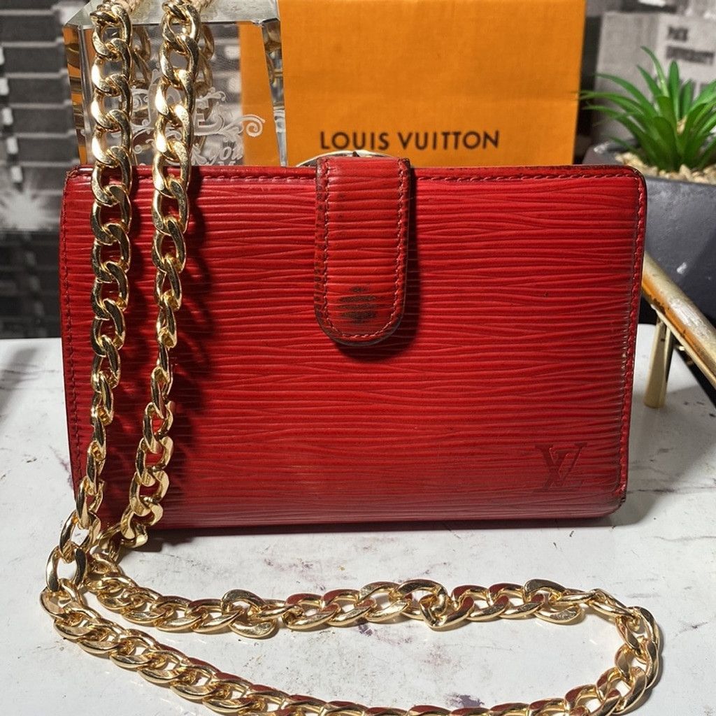 Authentic Louis Vuitton Epi Kisslock Wallet