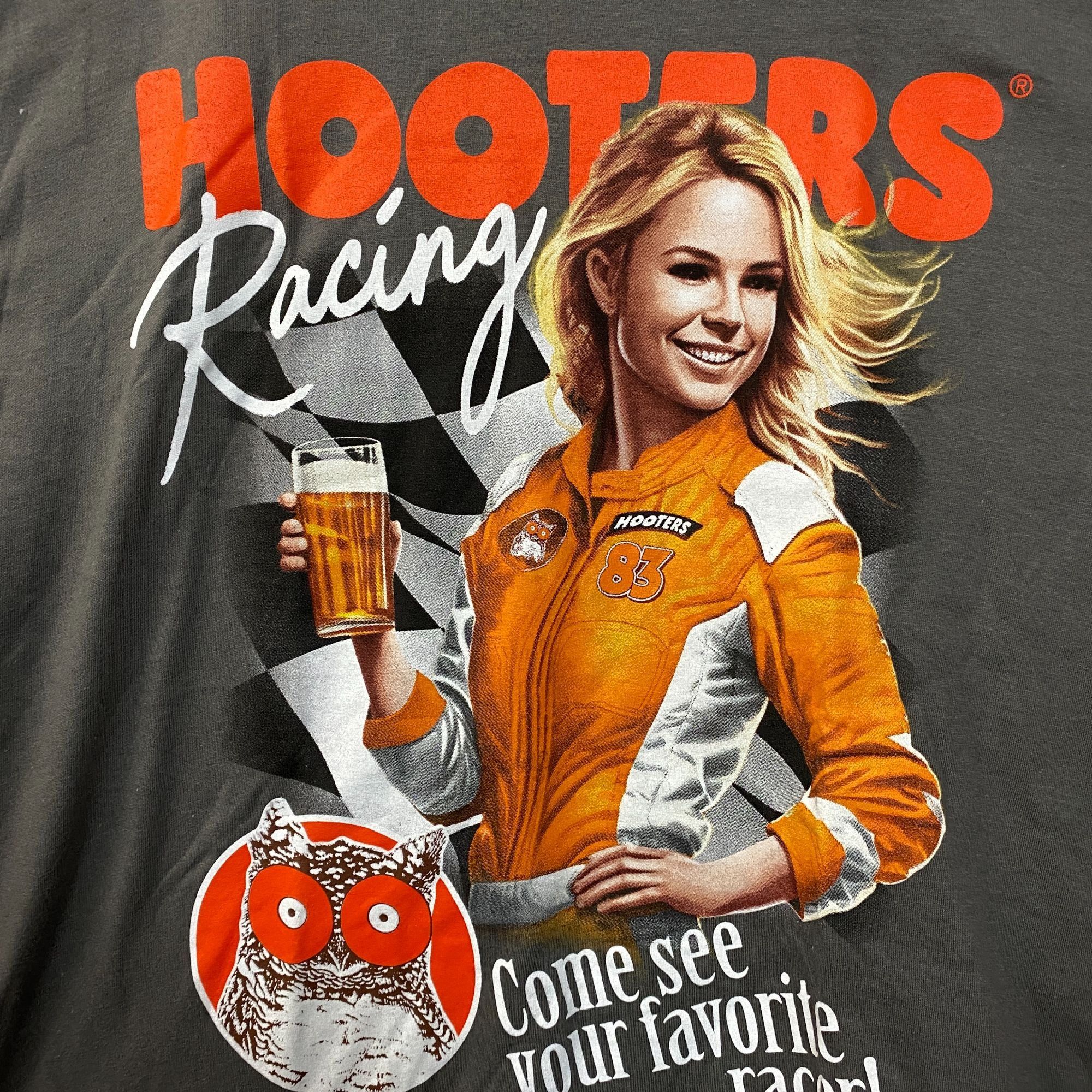 Other Hooters Racing Come See Your Favorite Racer T-Shirt Large Size US L / EU 52-54 / 3 - 2 Thumbnail