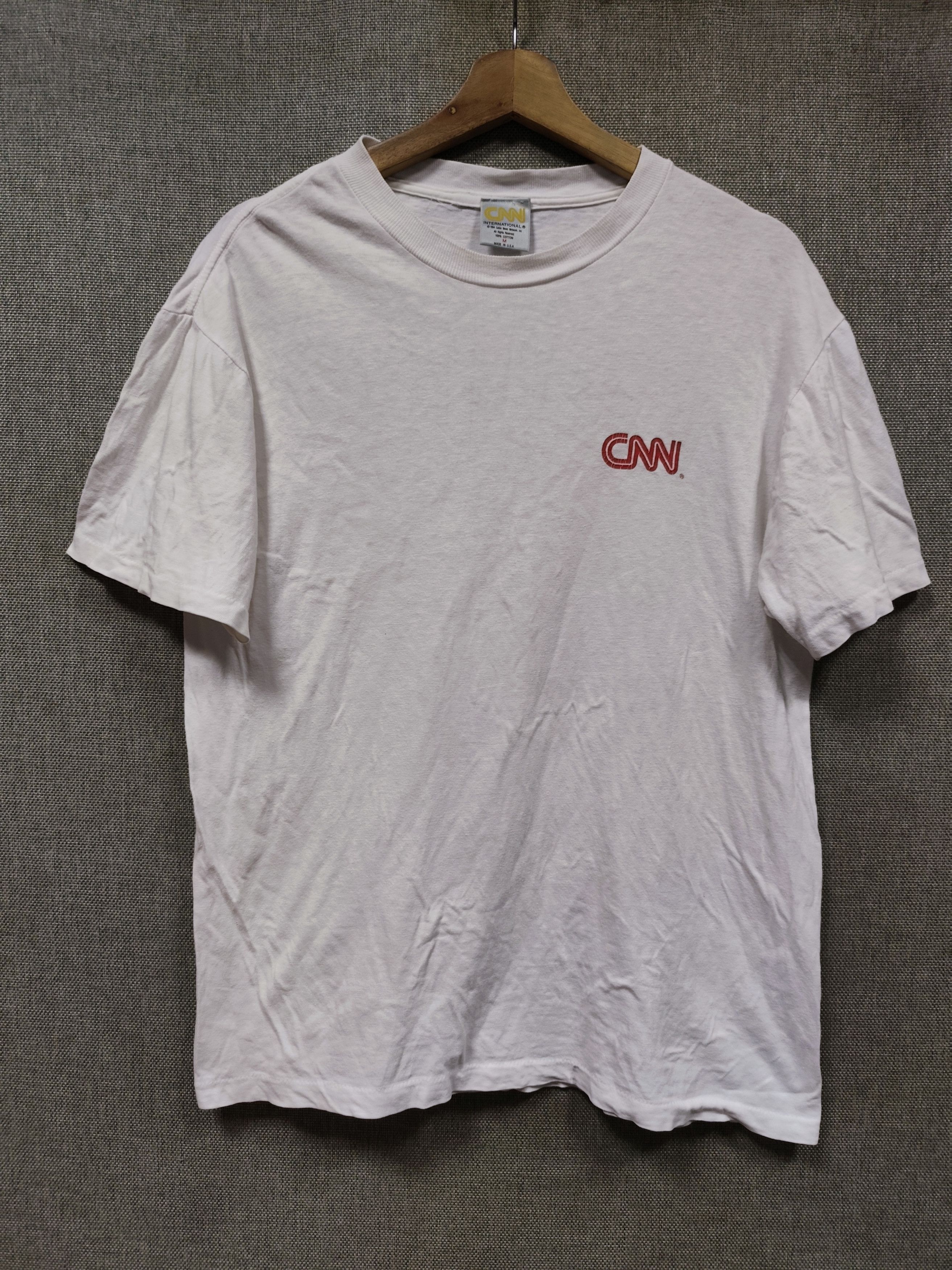 Vintage Vintage 90s t shirt CNN made in usa Size US M / EU 48-50 / 2 - 2 Thumbnail