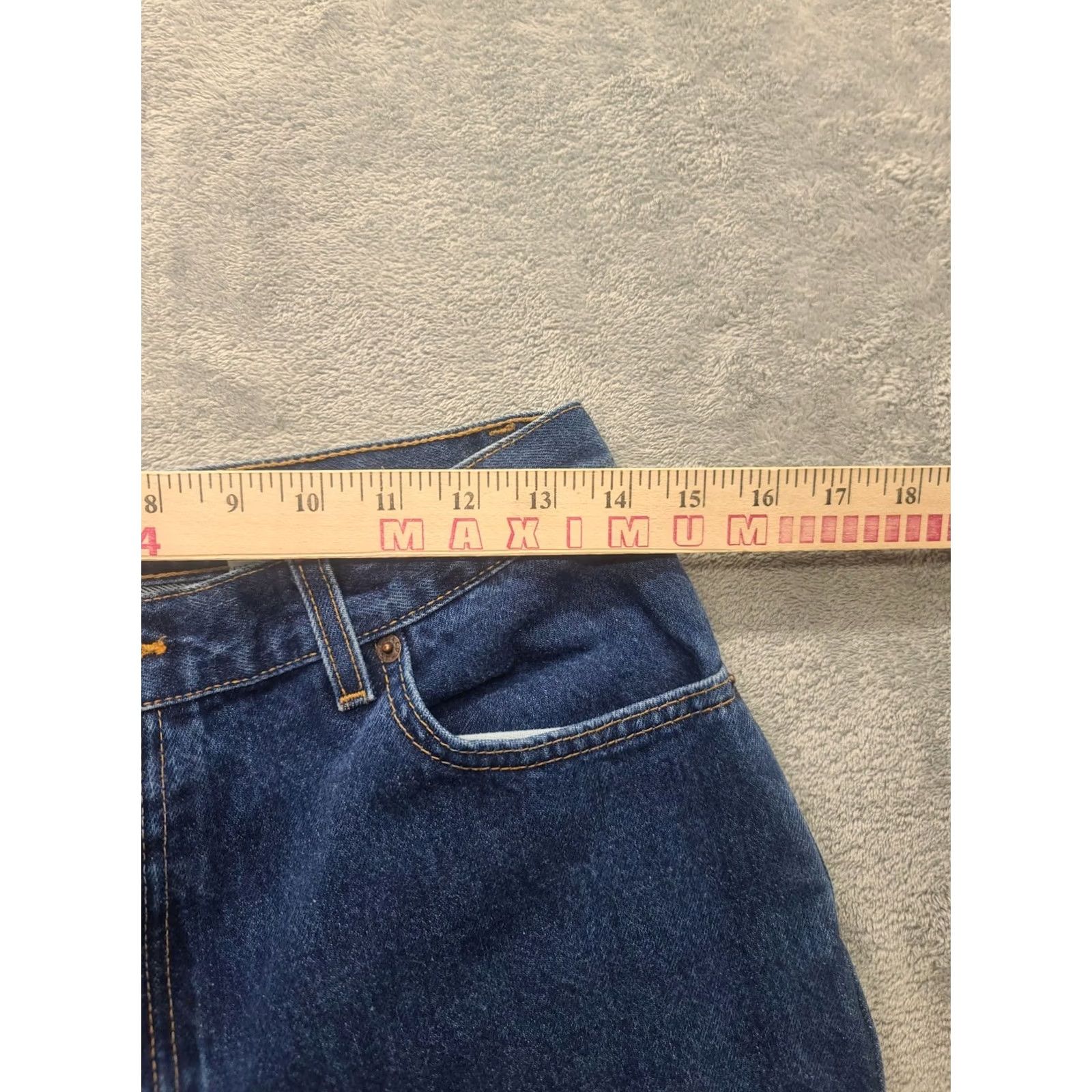 Levi's VINTAGE Levi's 550 Jeans Womens 12 Long 26x32 Relaxed Tapered Denim Blue 90s USA Women's Jeans Size 34" / US 12 / IT 48 - 4 Thumbnail