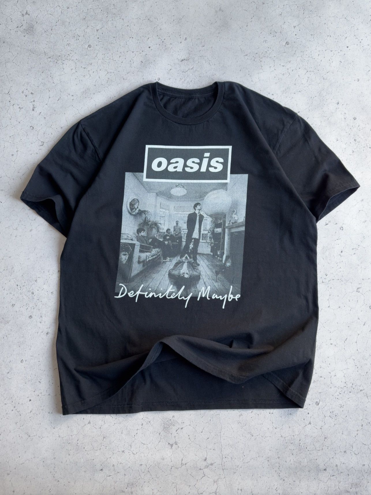 VINTAGE Y2K OASIS DEFINITELY MAYBE BAND TEE