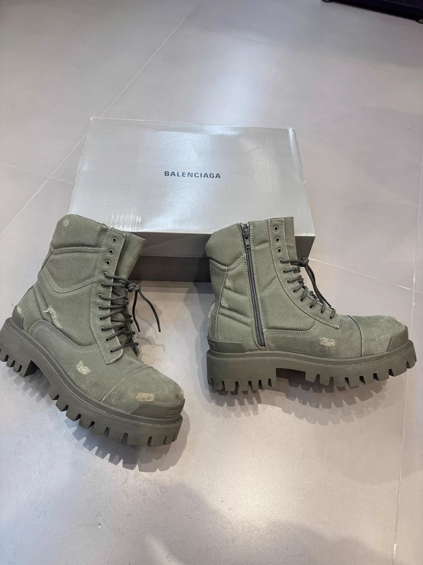 Balenciaga Balenciaga Strike Military Green Distressed HT M 42 Size US 9 / EU 42 - 3 Thumbnail