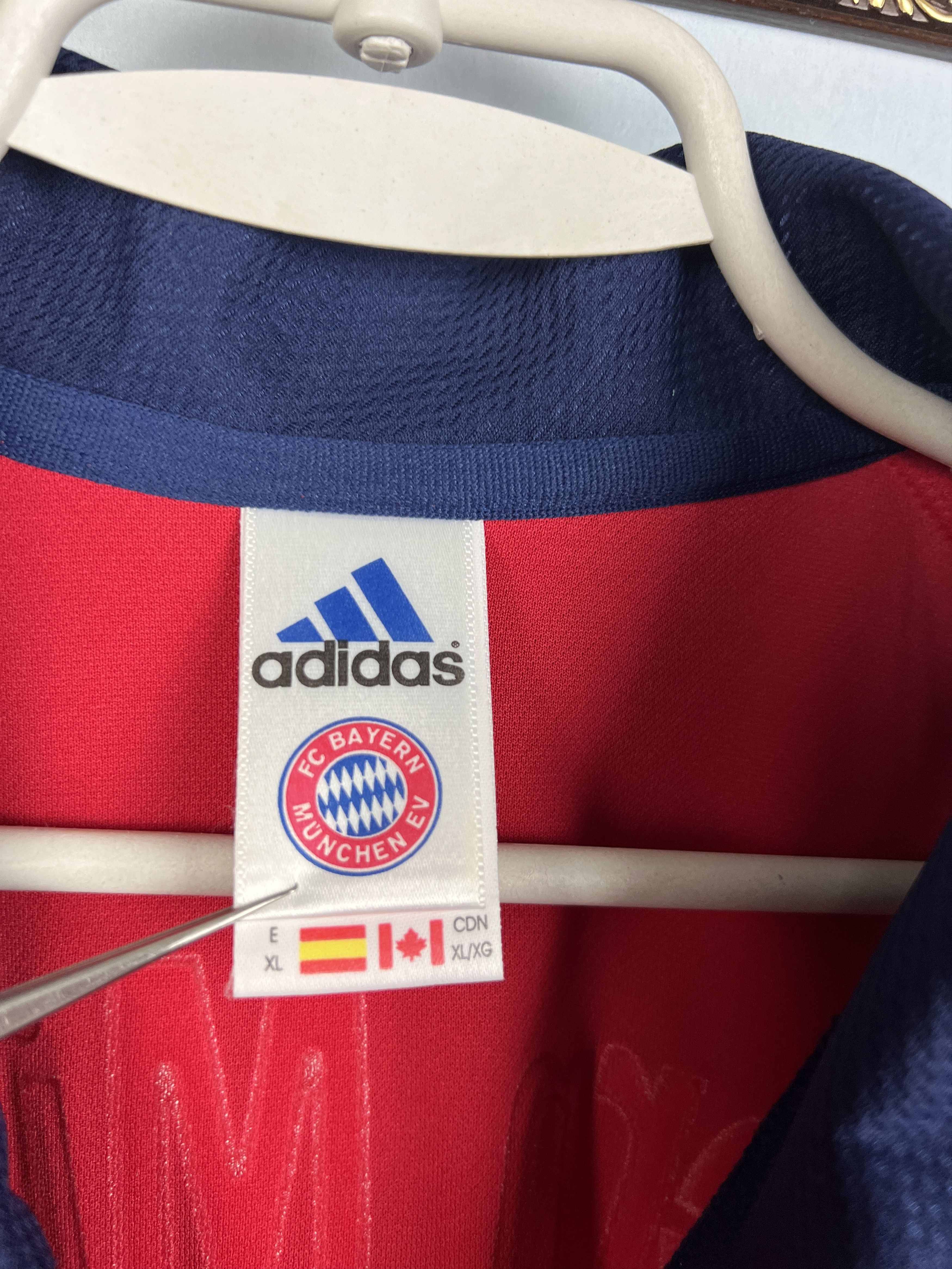 Adidas Bayern Munich Home football shirt Soccer Lizarazu Jersey Size US XL / EU 56 / 4 - 8 Thumbnail