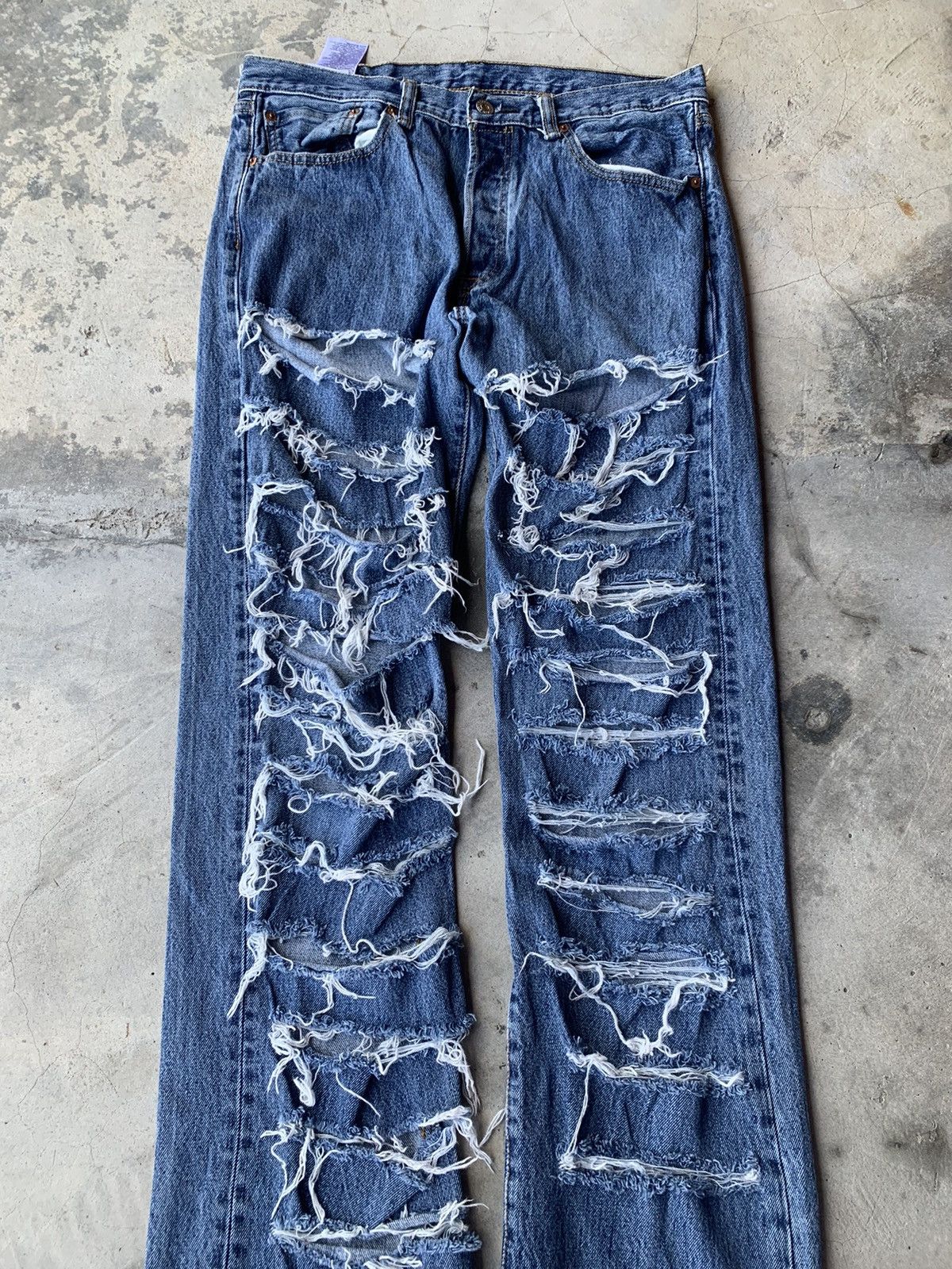 Levi's Grunge heavy distressed Levi's 501 jeans. Size US 33 - 2 Thumbnail