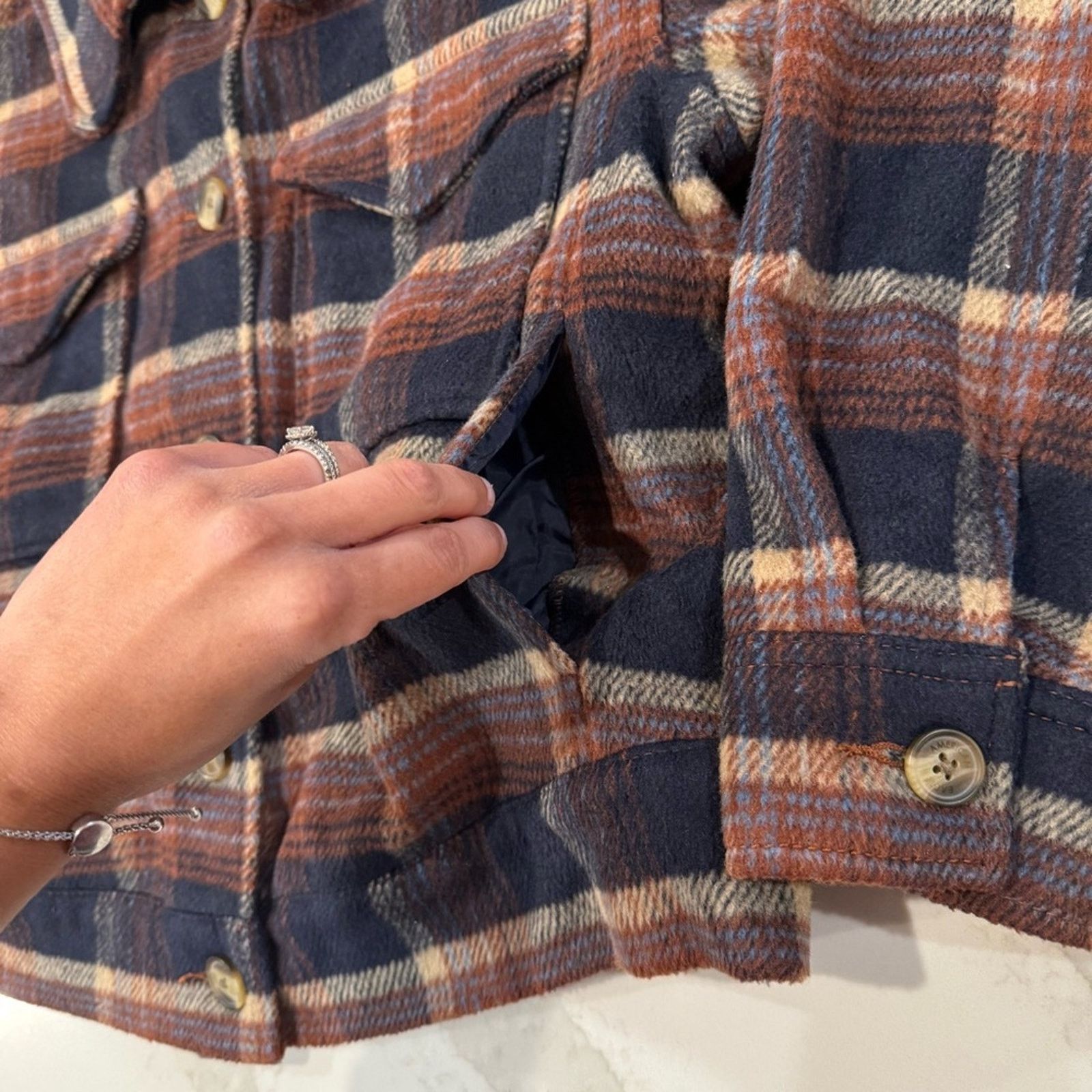 American Eagle Outfitters American Eagle Plaid Oversized Shacket Women’s Medium Brown Size M / US 6-8 / IT 42-44 - 3 Thumbnail