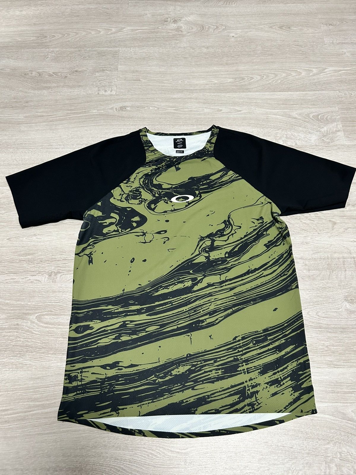 Oakley OAKLEY HYDROLIX Termo T-shirt size M Size US M / EU 48-50 / 2 - 1 Thumbnail