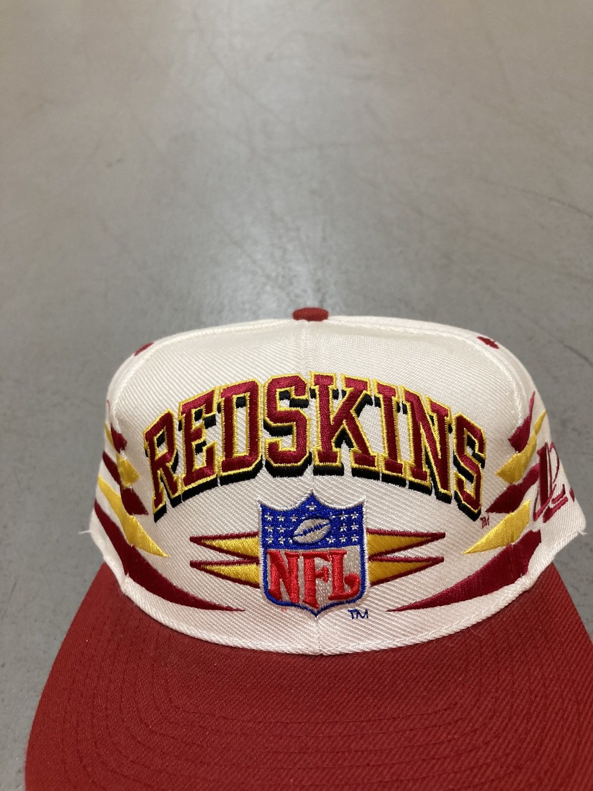 NFL × Vintage Crazy Vintage 90s Washington Redskins Rare Diamond Hat Size ONE SIZE - 3 Thumbnail