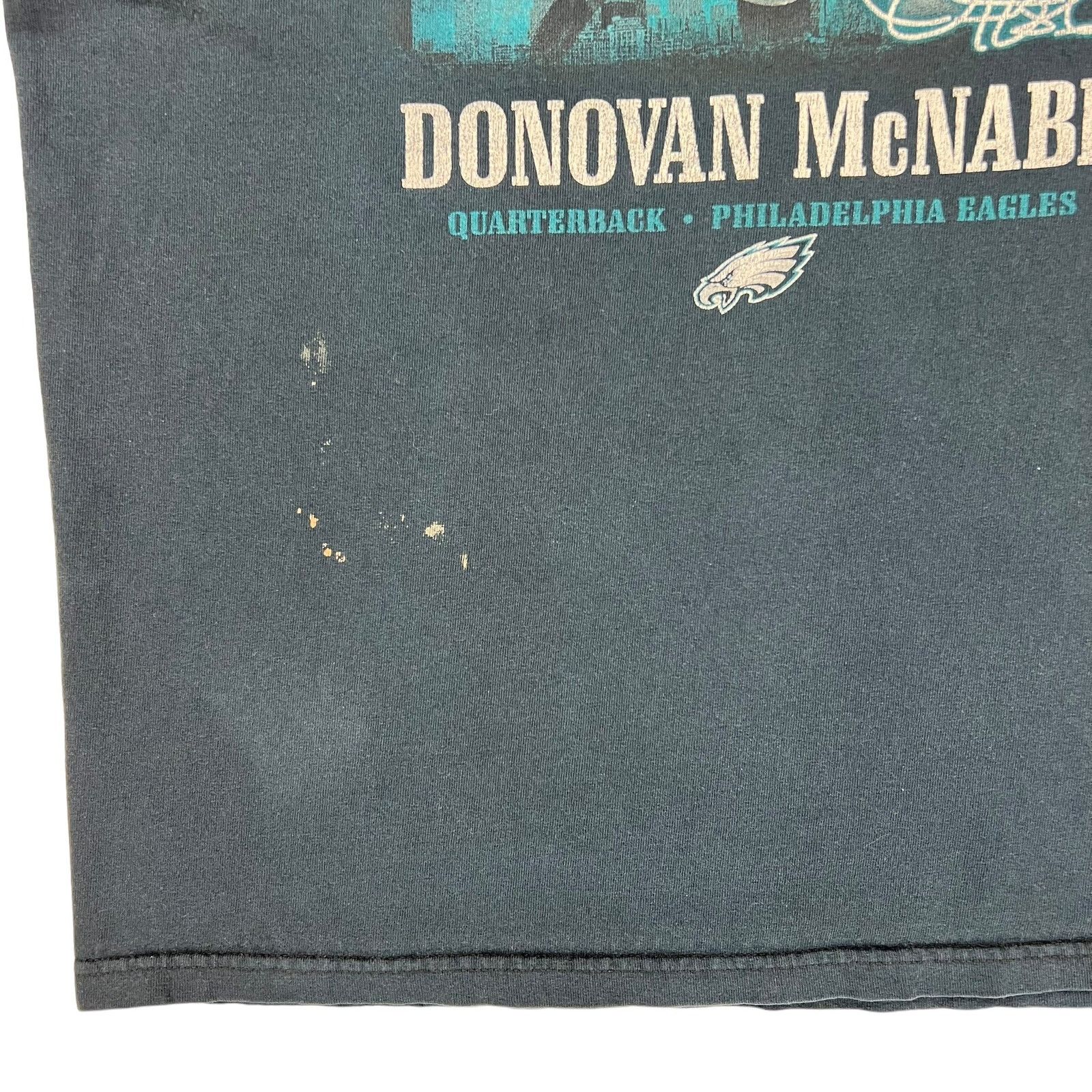 NFL × Vintage Vintage Y2K Philadelphia Eagles Donovan McNabb tee (L) Size US L / EU 52-54 / 3 - 2 Thumbnail