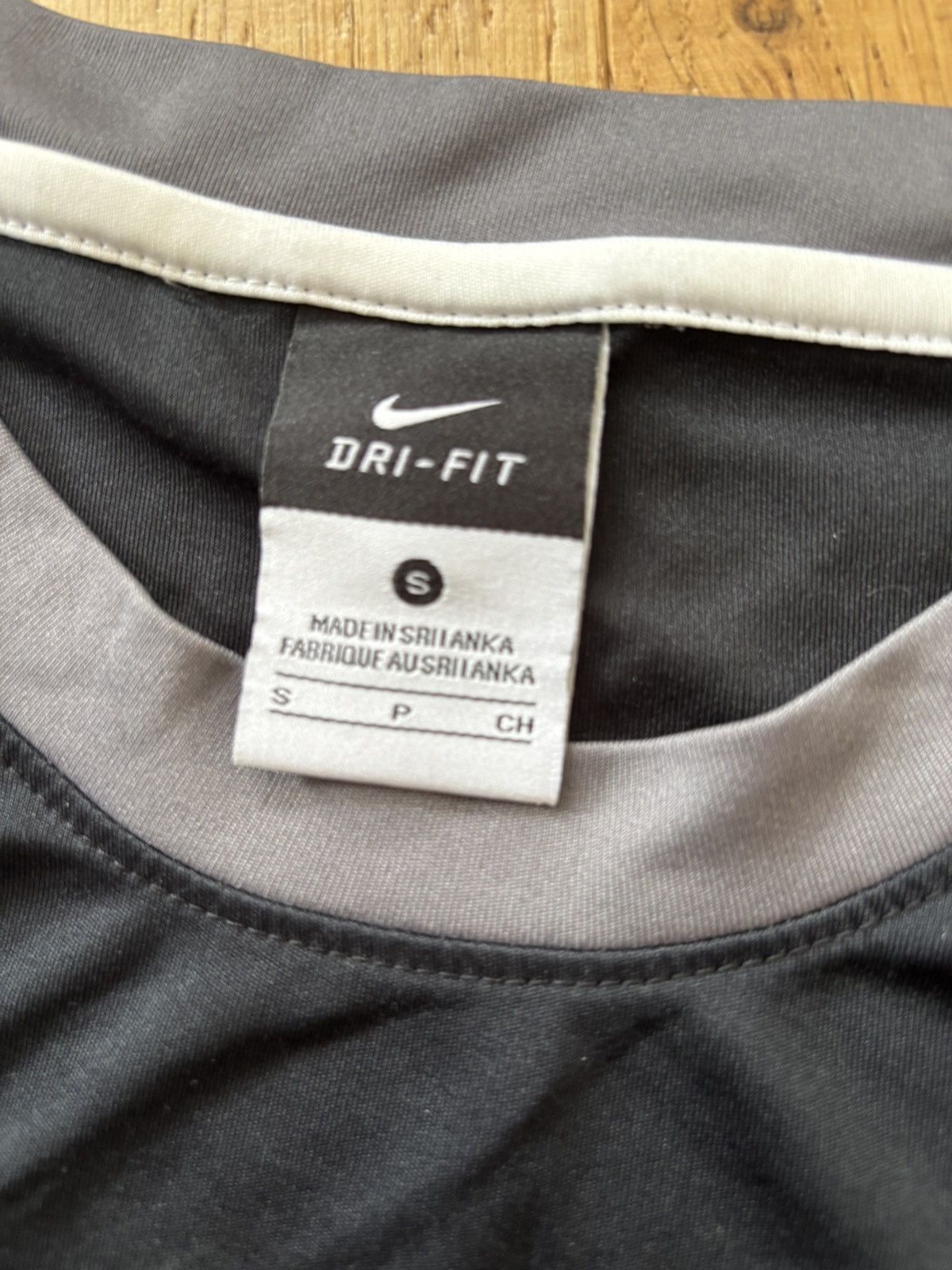 Nike Nike Dri-Fit logo tee Size US M / EU 48-50 / 2 - 4 Thumbnail
