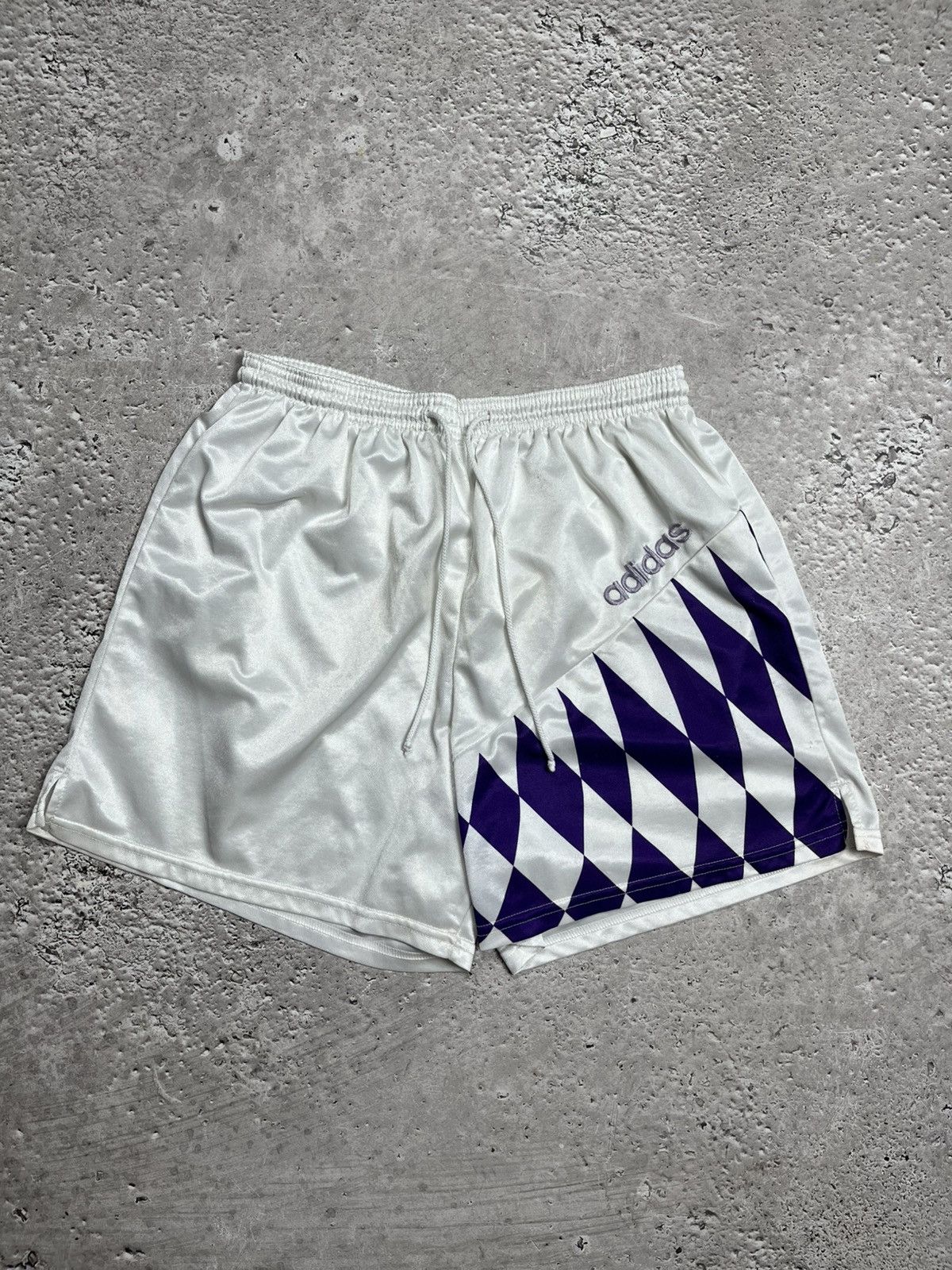 Adidas Adidas Vintage White Shiny Shorts with Purple Pattern Size US 26 / EU 42 - 1 Thumbnail
