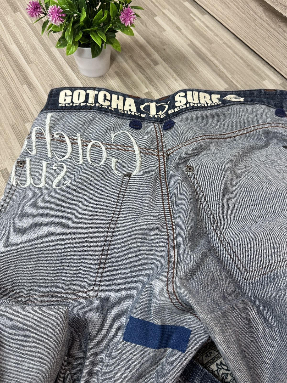 Gotcha × Vintage Vintage Gotcha Biglogo Distressed Denim Jeans Size US 32 / EU 48 - 11 Thumbnail