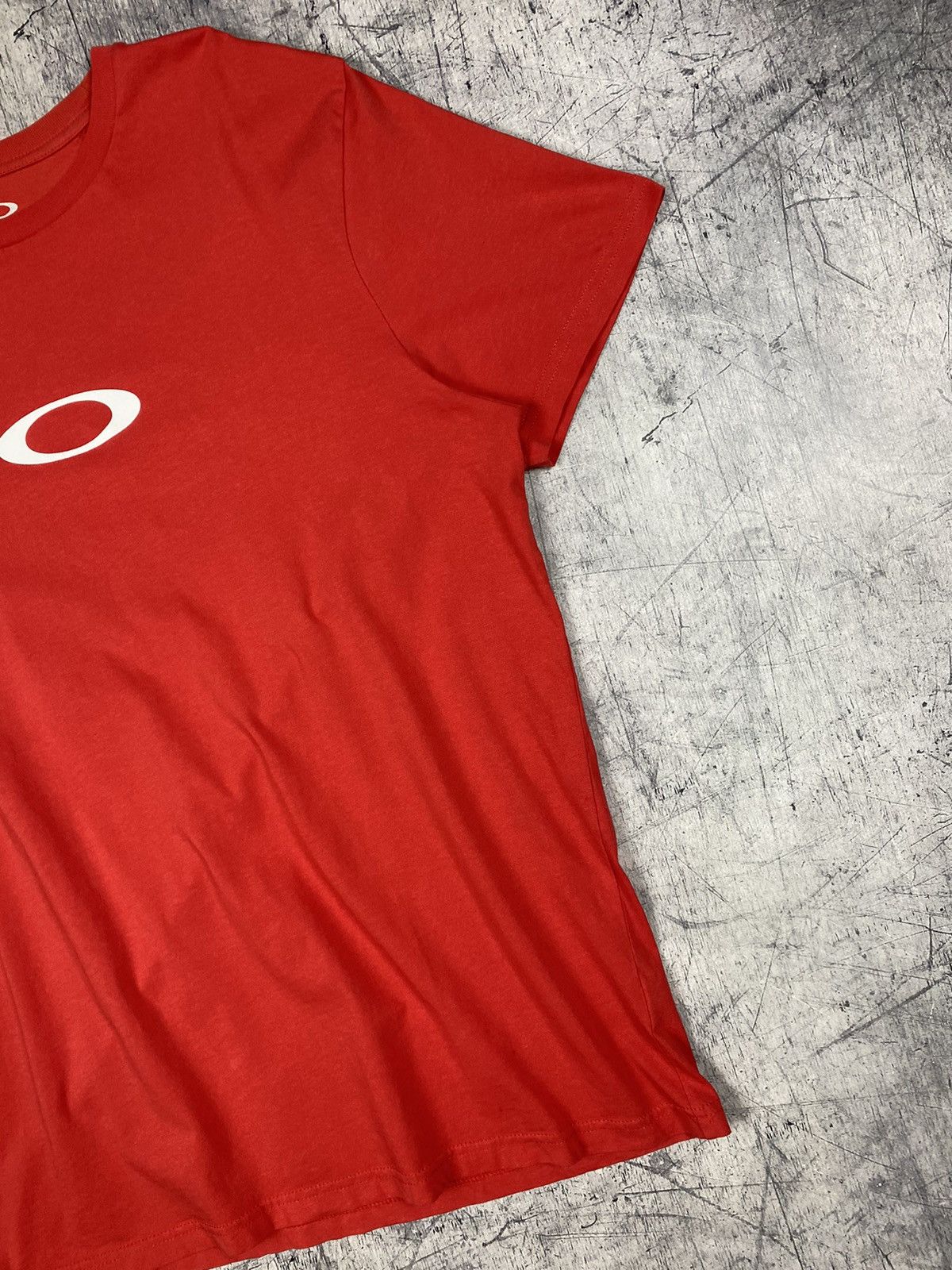 Oakley Oakley Center Logo Tee T Shirt Size US XL / EU 56 / 4 - 3 Thumbnail