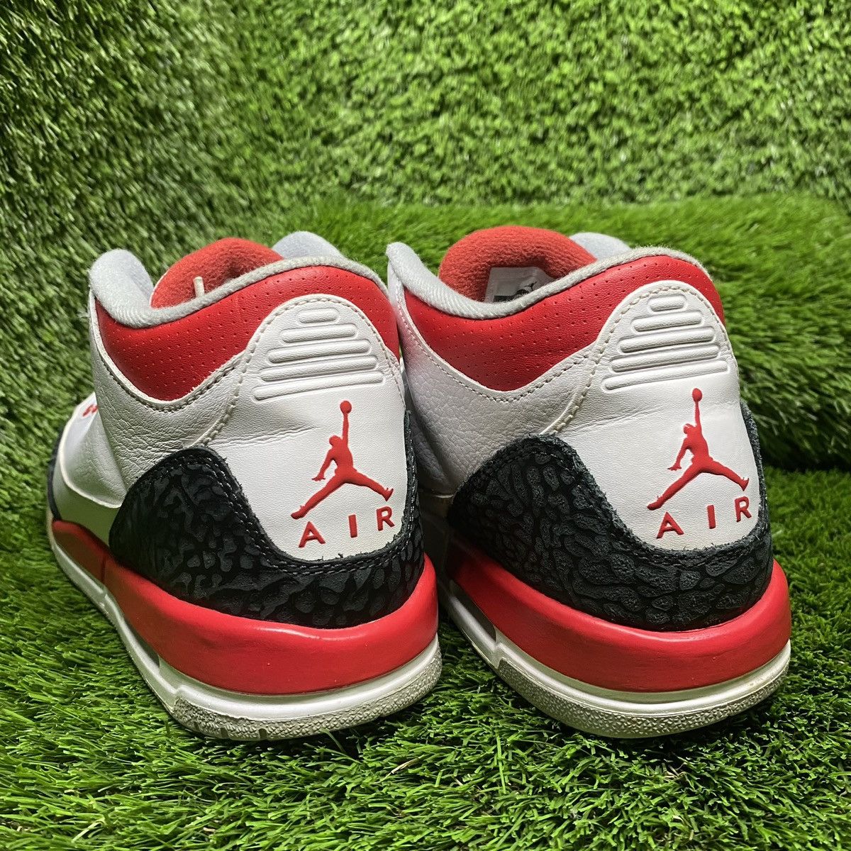 Jordan Brand Jordan 3 “Fire Red” Size US 6.5 / EU 39-40 - 4 Thumbnail