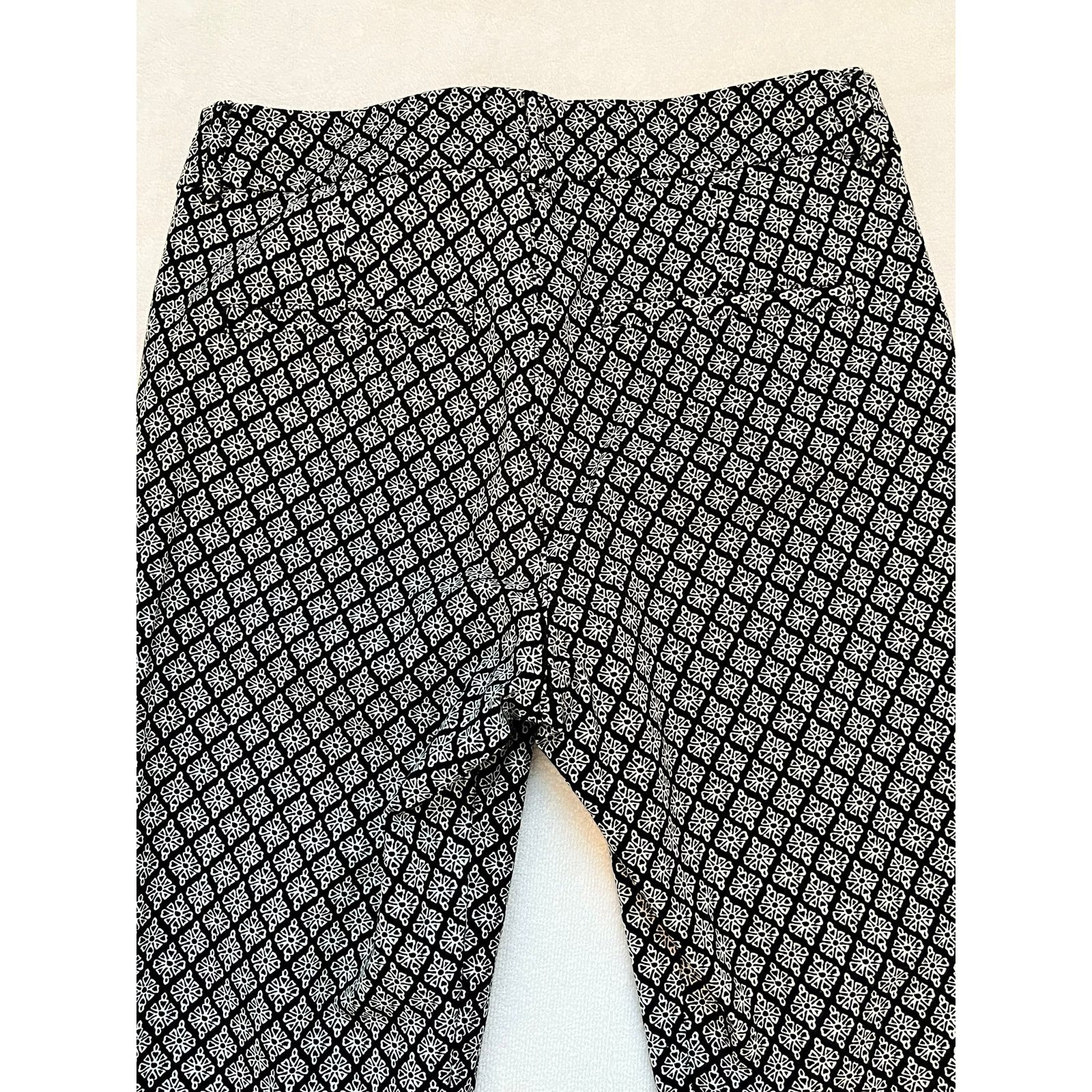 Old Navy Old Navy Pixie High Rise Straight Leg Pants Size 4 Size 27" / US 4 / IT 40 - 5 Thumbnail