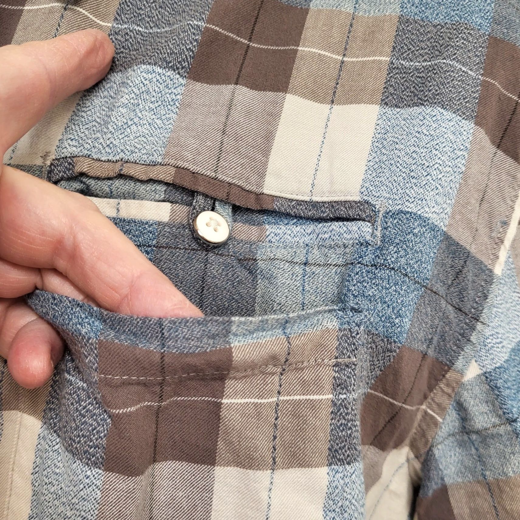 Vintage Grizzly Mountain Shirt Men XL Blue Brown Cream Short Sleeve Plaid Pocket Button-Up Shirt Size US XL / EU 56 / 4 - 5 Thumbnail