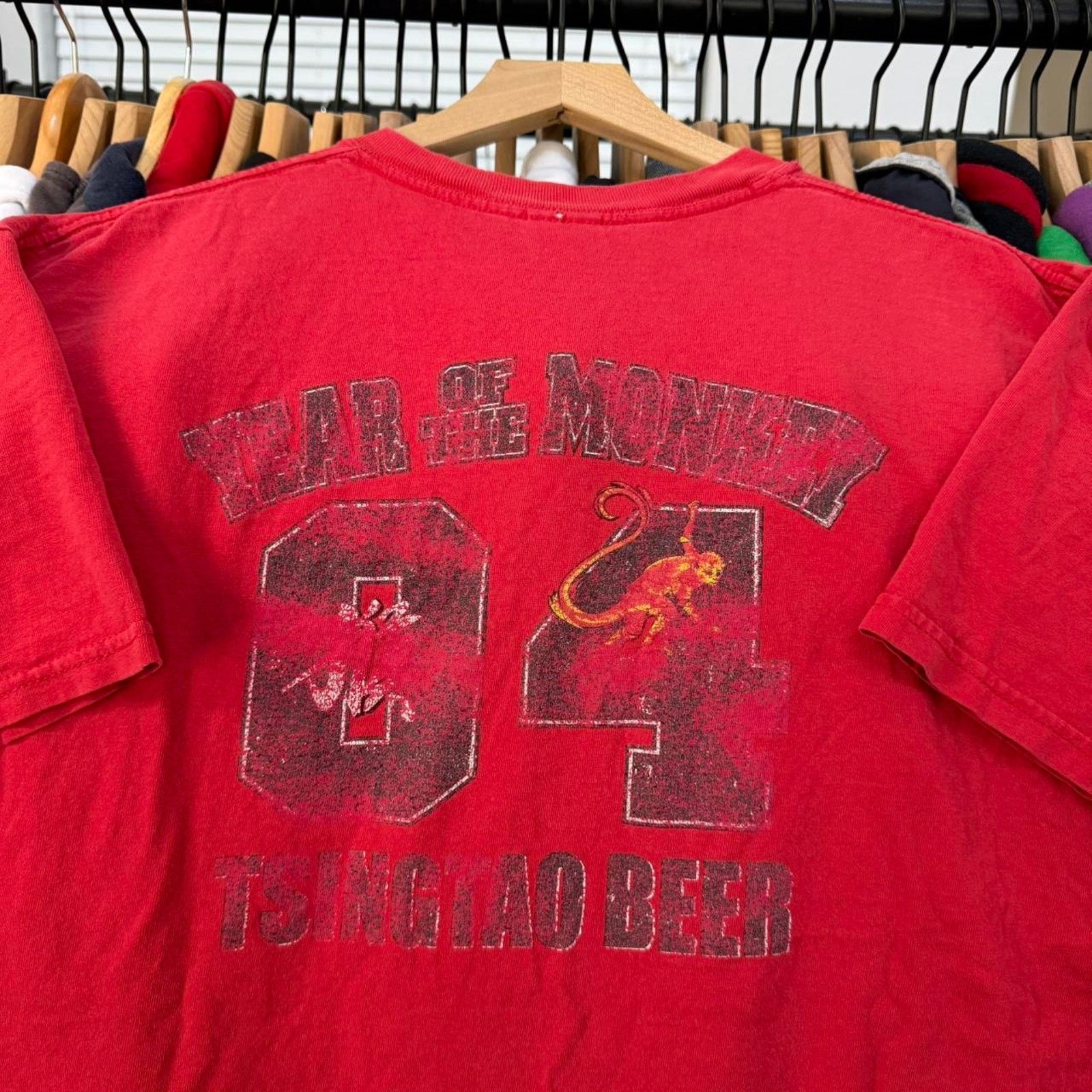 Gildan Vintage 2004 Year of the Monkey Shirt With Faded Graphic Red Size US XL / EU 56 / 4 - 1 Thumbnail