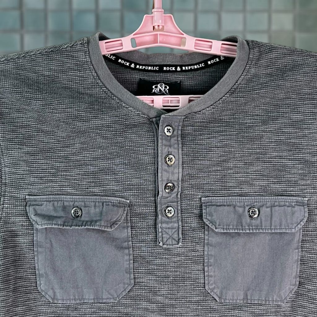 Vintage Rock & Republic Mens Henley 1/4 Button Pockets Top Gray M Cotton Shirt Size US M / EU 48-50 / 2 - 1 Thumbnail