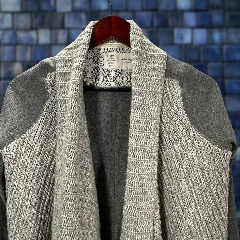 Anthropologie Anthropologie Cardigan Sweater Womens XS Gray Cascade Front Open V-Neck Knit Shirt Size XS / US 0-2 / IT 36-38 - 1 Thumbnail