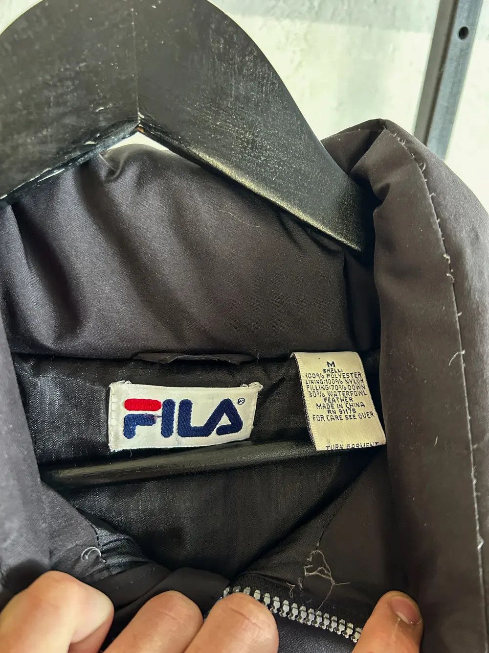 Fila × Japanese Brand × Vintage Vintage The North Face Nike Style Fila Puffer Jacket 90s Size US M / EU 48-50 / 2 - 6 Thumbnail