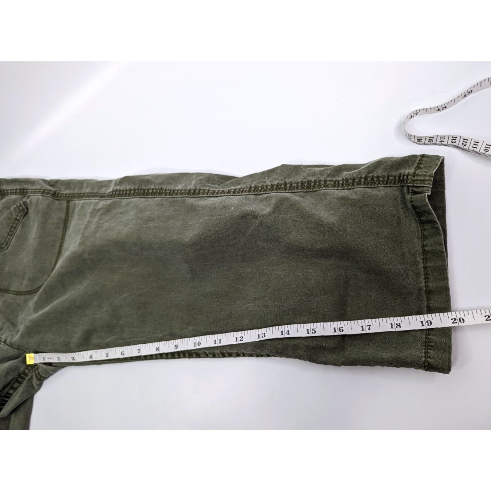 Levi's Levi's 525 Jeans Capri Mid-Rise Green 8 Regular 21in Inseam Denim Cotton Spandex Women's Size 30" / US 8 / IT 44 - 6 Thumbnail